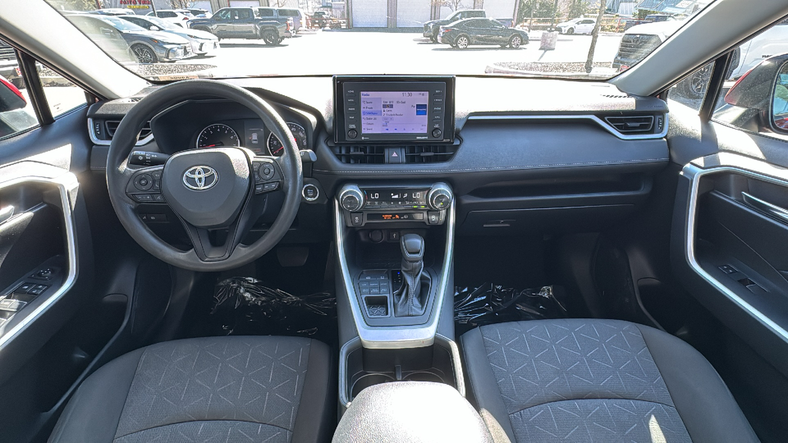 2022 Toyota RAV4 XLE 26