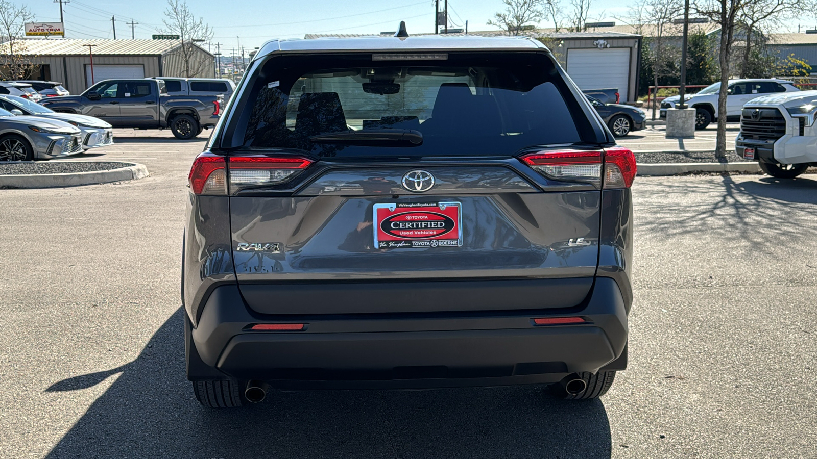 2022 Toyota RAV4 LE 6