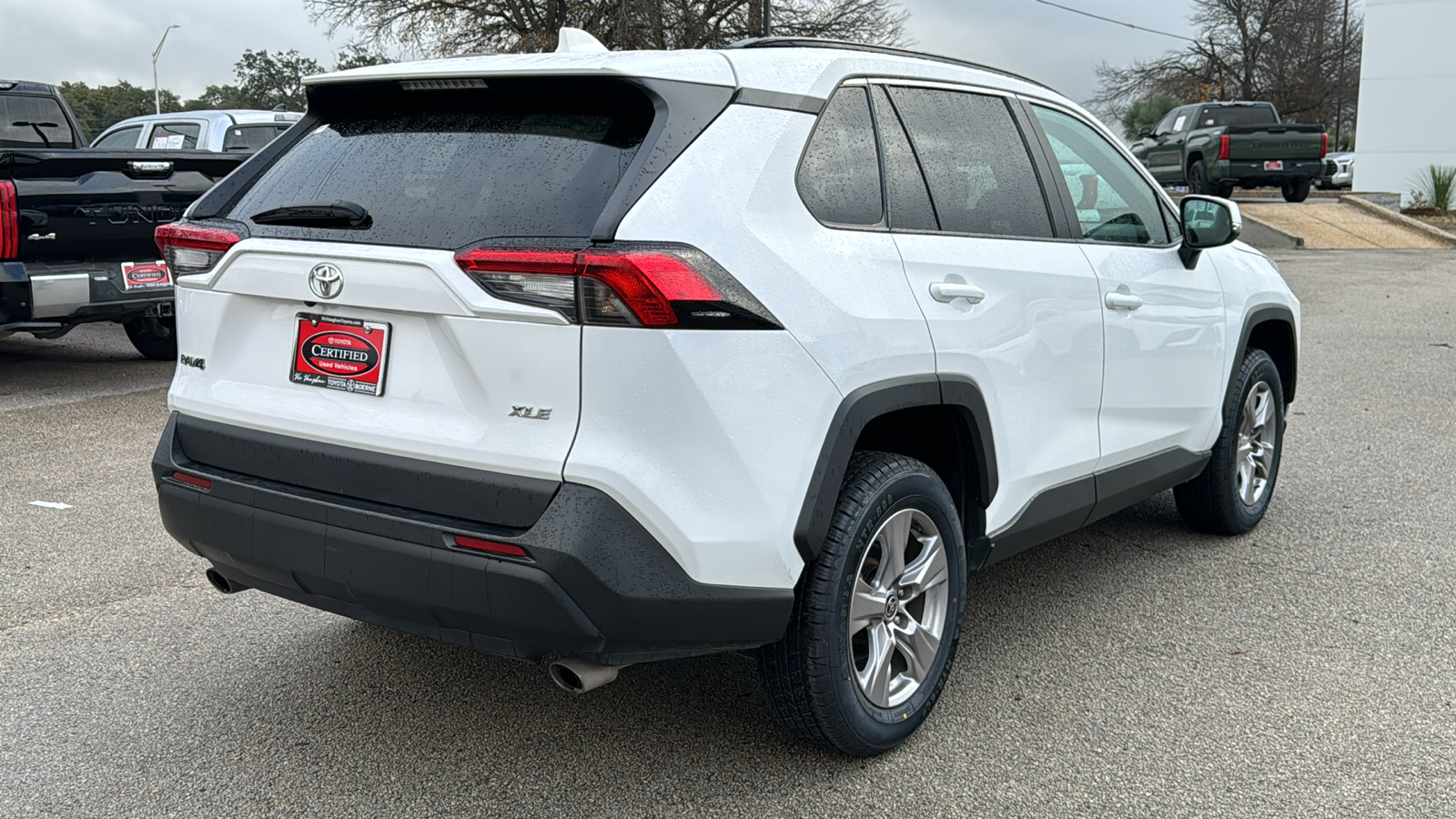 2022 Toyota RAV4 XLE 7