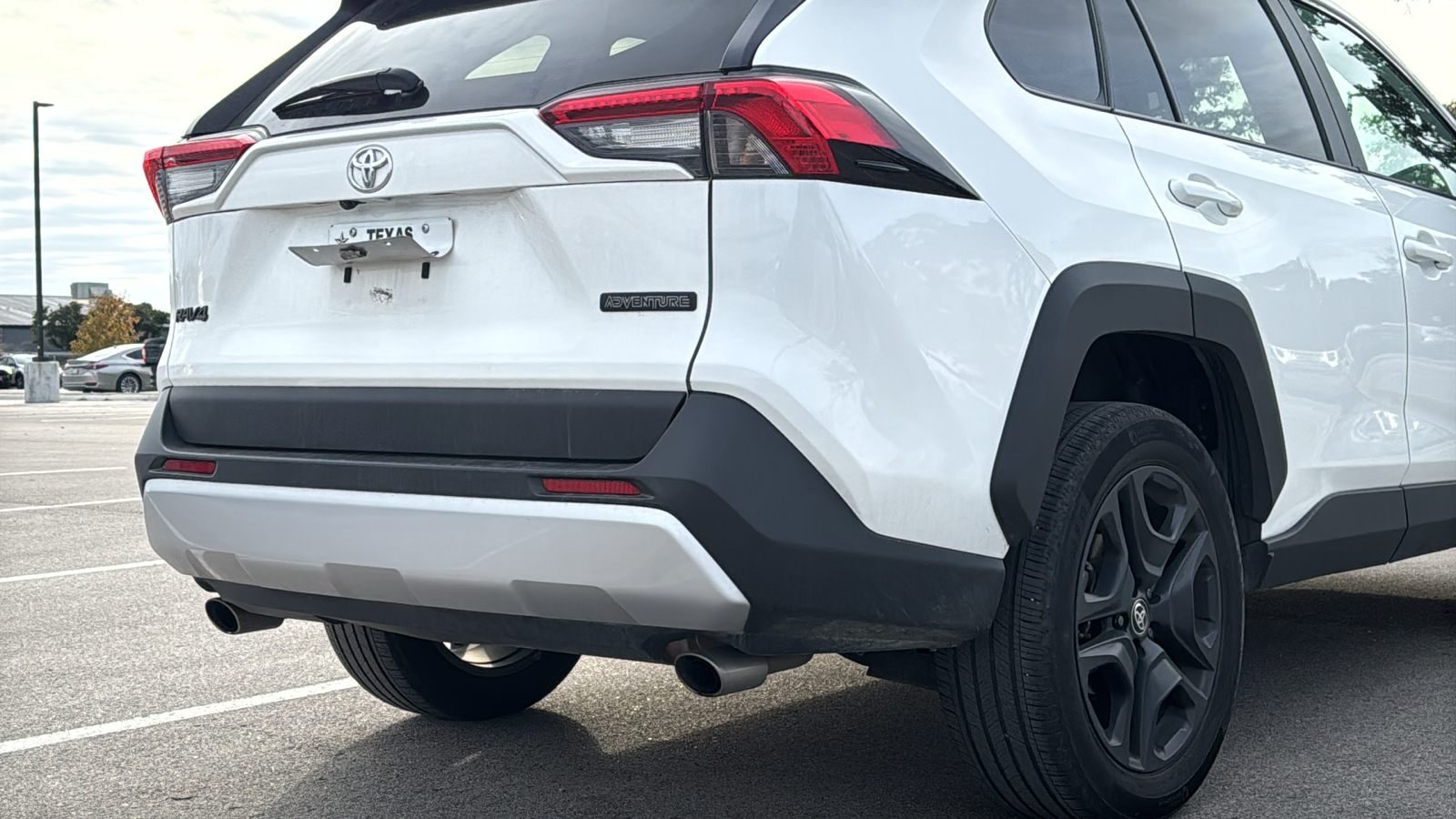 2023 Toyota RAV4 Adventure 8