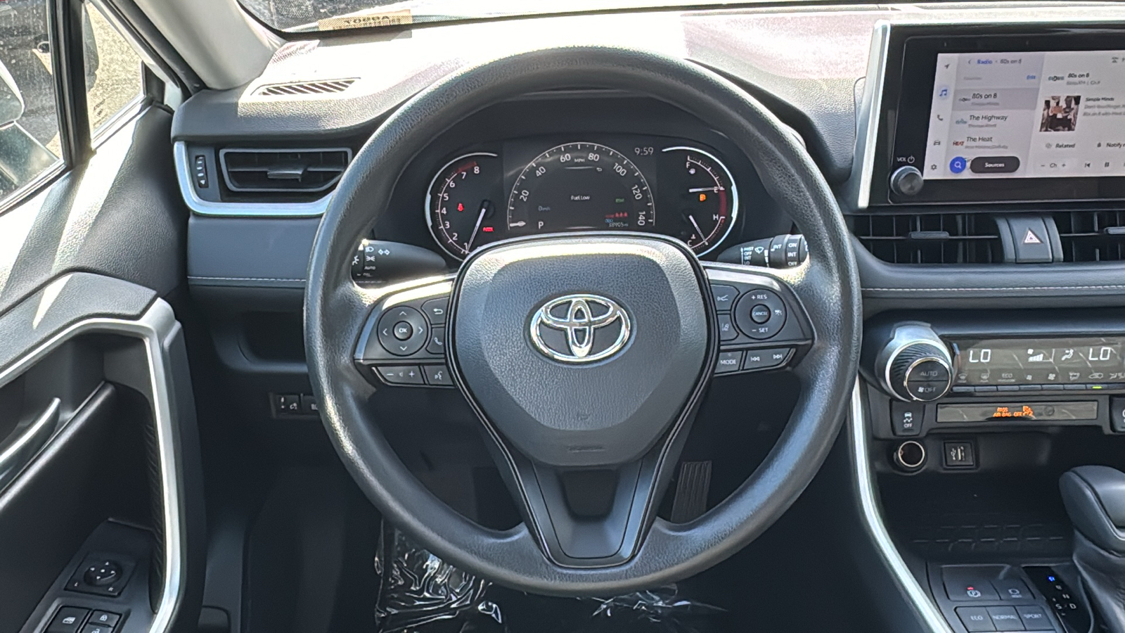 2023 Toyota RAV4 XLE 27