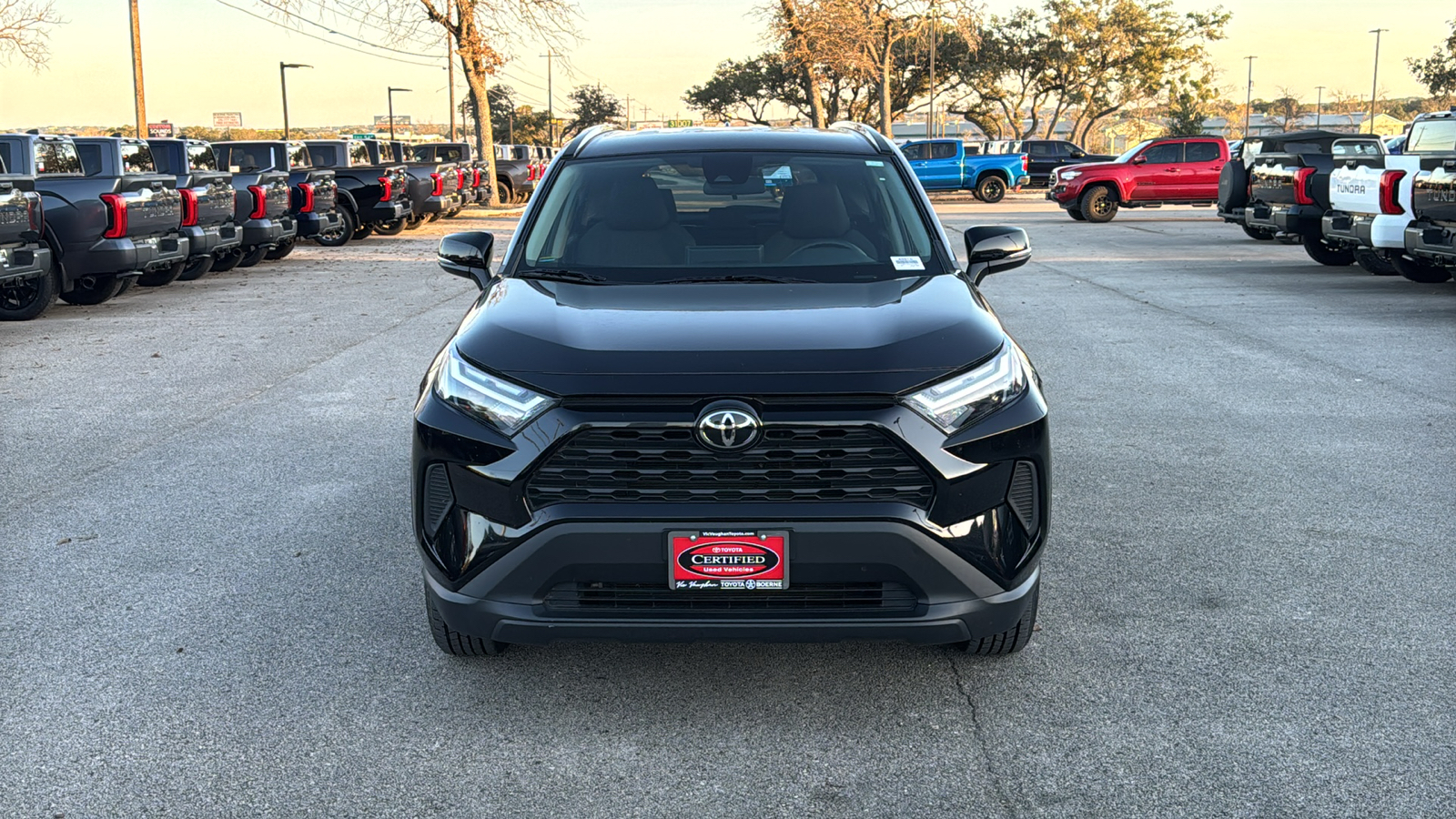 2023 Toyota RAV4 XLE 2