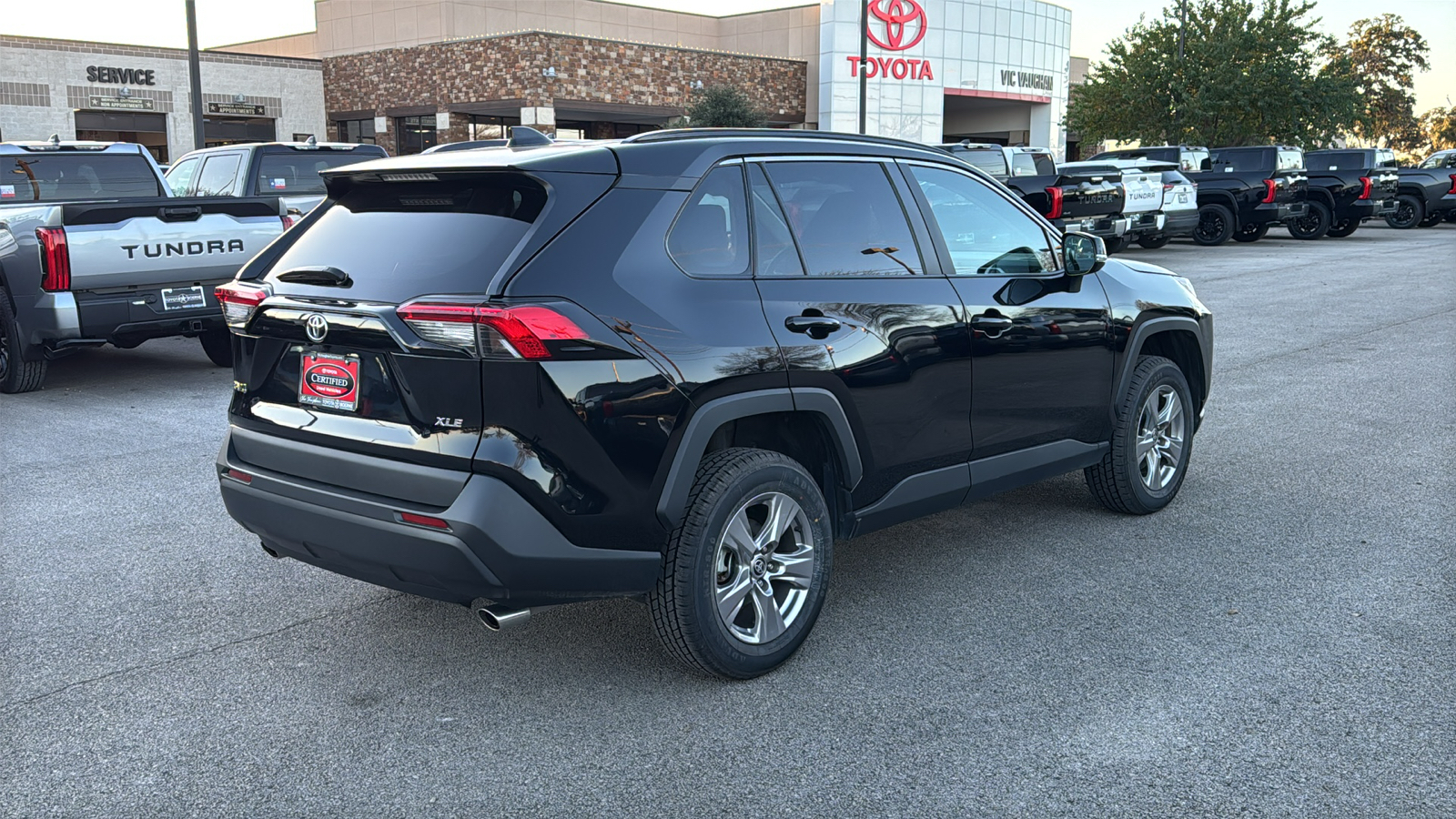 2023 Toyota RAV4 XLE 7