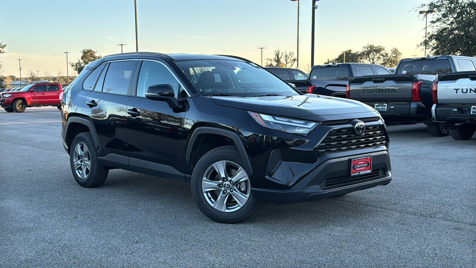 2023 Toyota RAV4 XLE 38