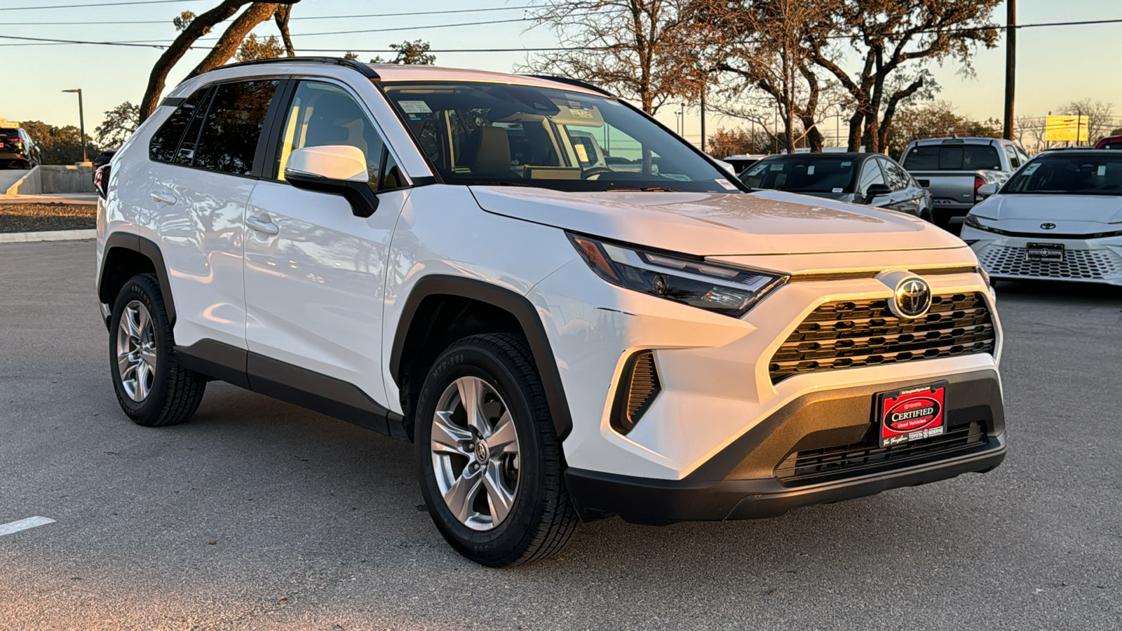 2023 Toyota RAV4 XLE 35