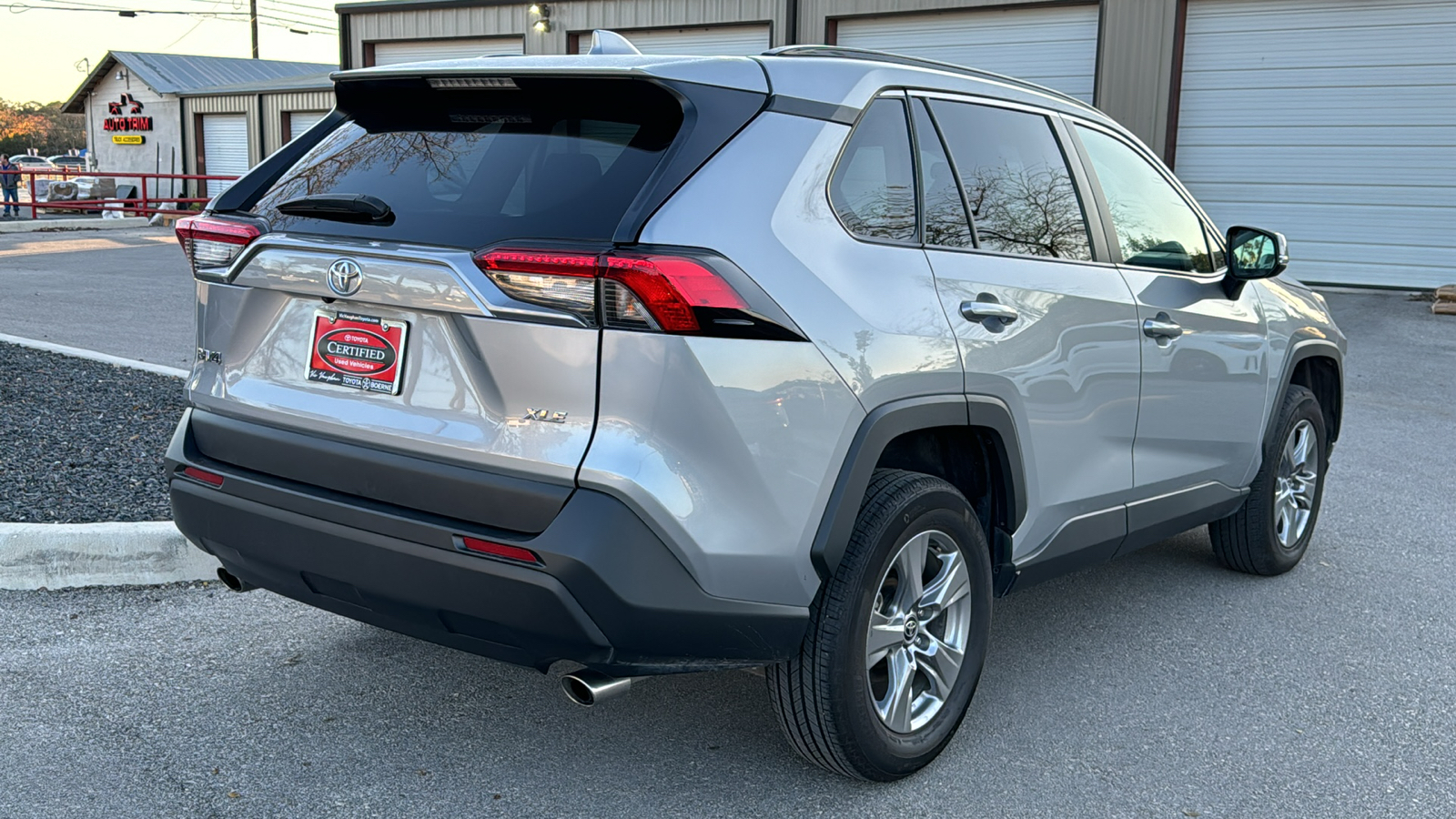 2024 Toyota RAV4 XLE 7