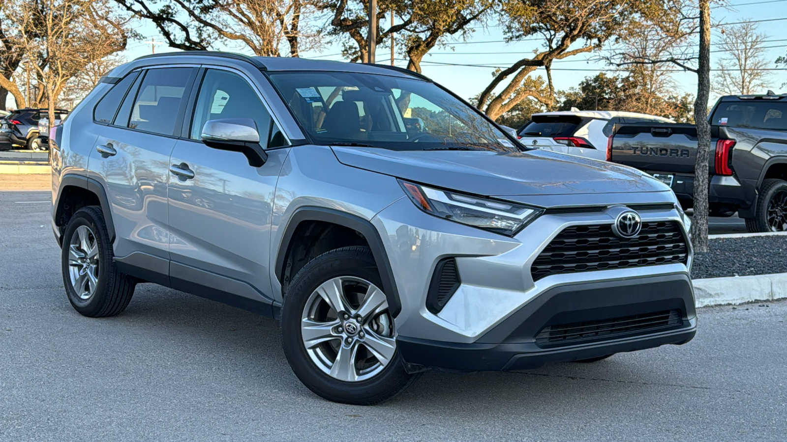 2024 Toyota RAV4 XLE 36