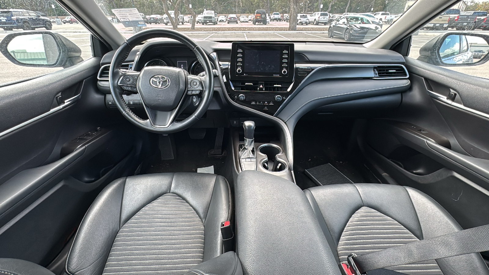 2023 Toyota Camry SE 9