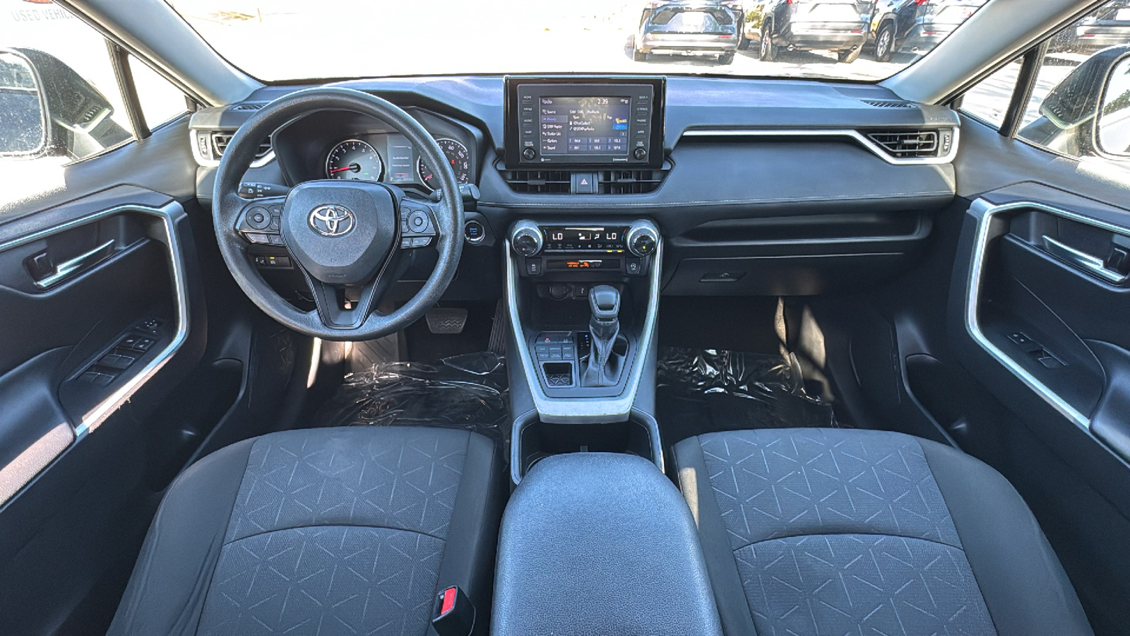 2022 Toyota RAV4 XLE 18