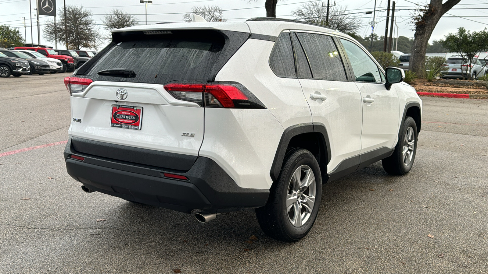 2024 Toyota RAV4 XLE 7