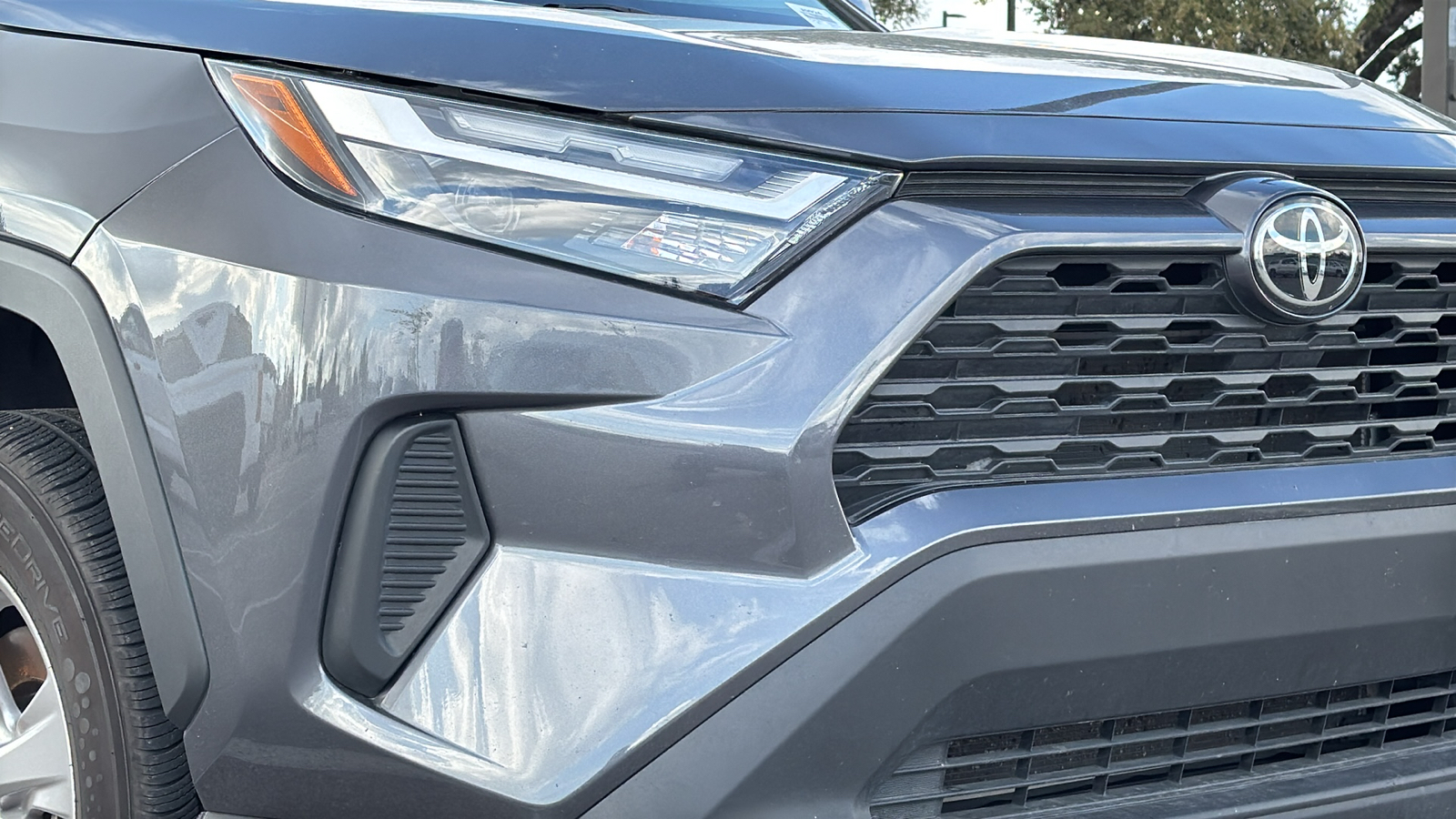 2023 Toyota RAV4 XLE 10