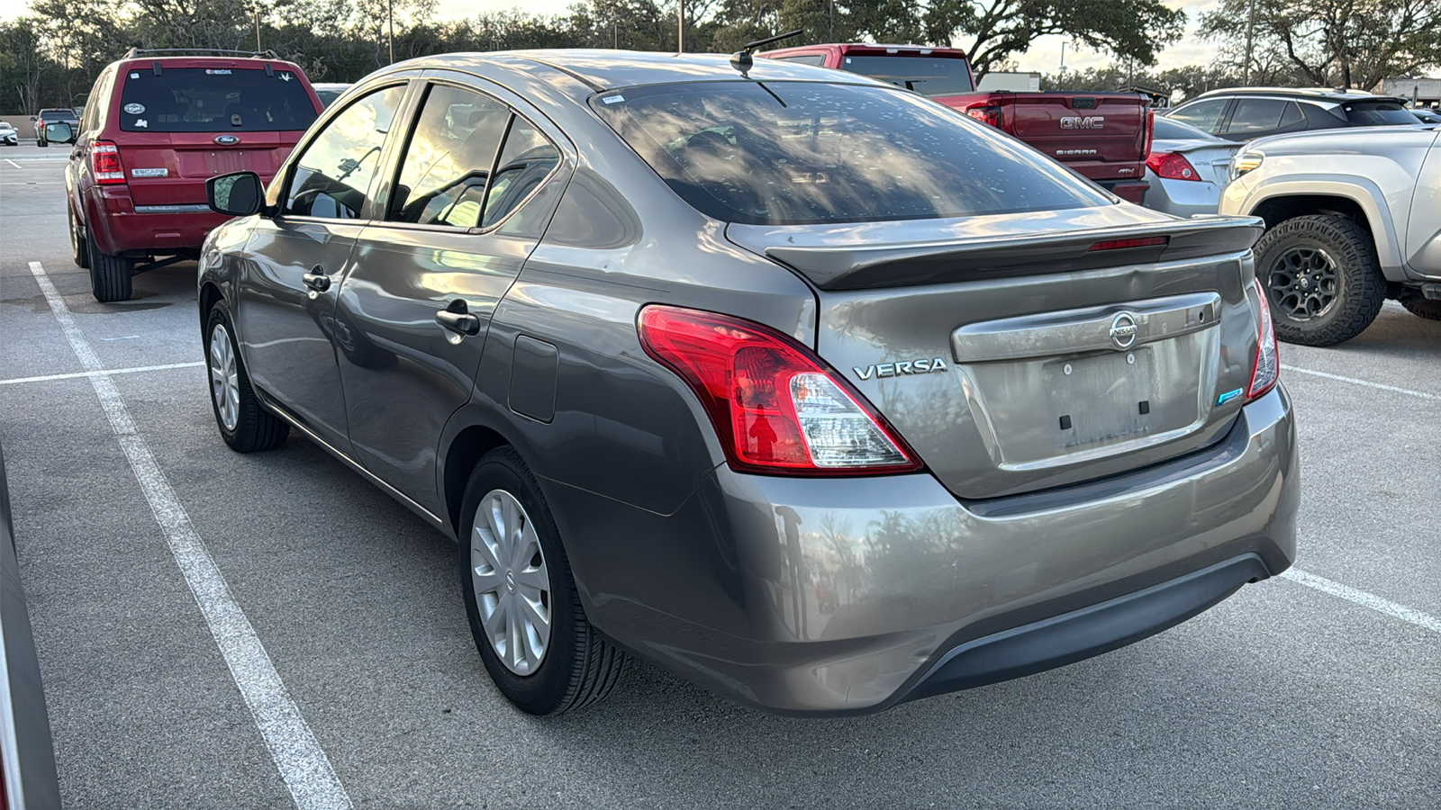 2016 Nissan Versa 1.6 S Plus 4