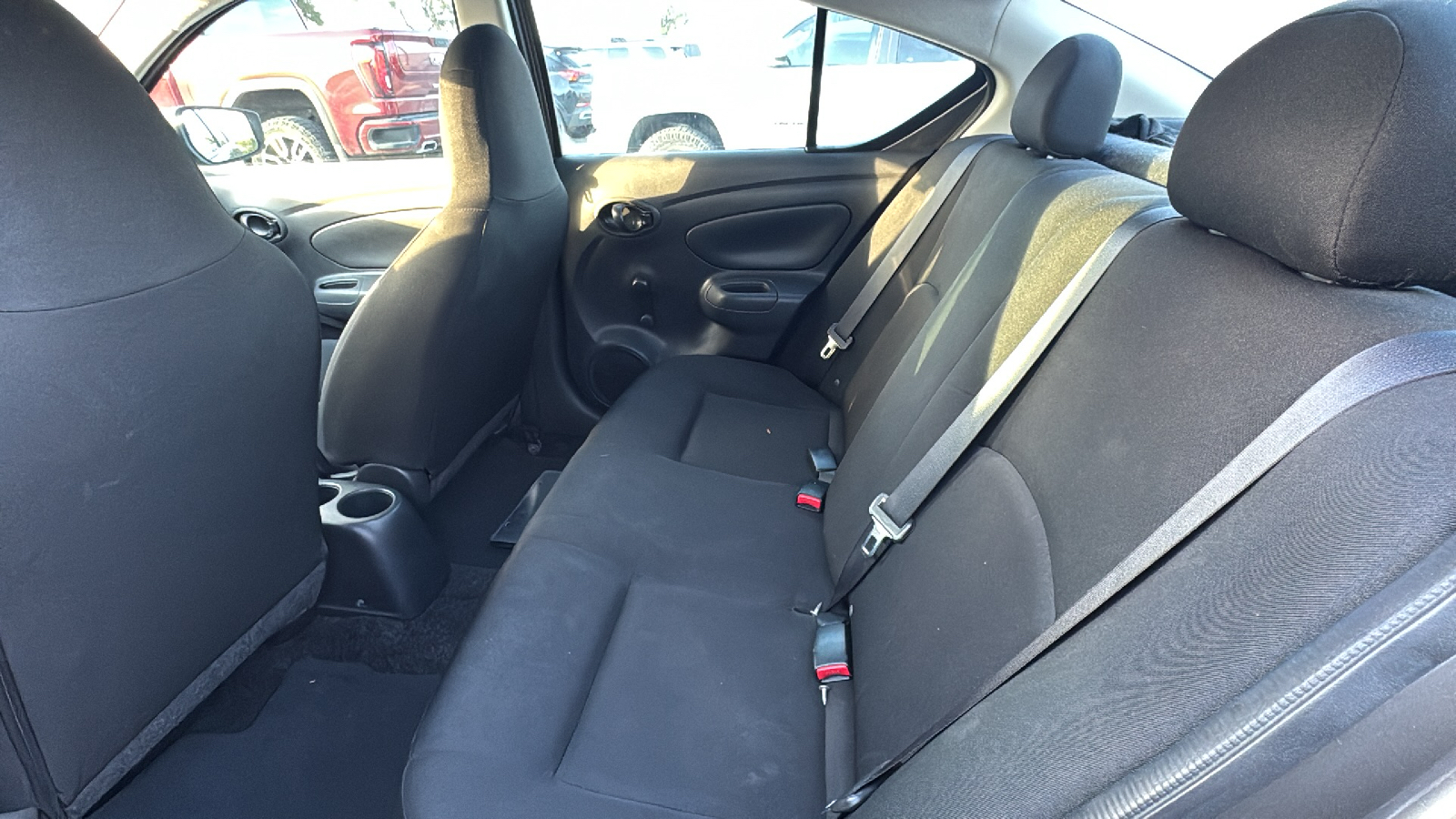 2016 Nissan Versa 1.6 S Plus 8