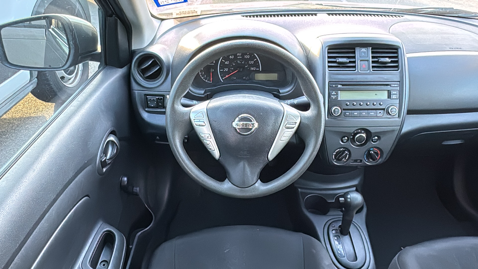 2016 Nissan Versa 1.6 S Plus 10