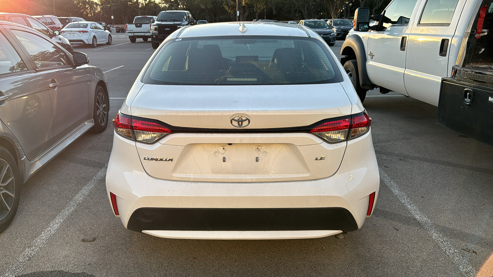 2022 Toyota Corolla LE 5