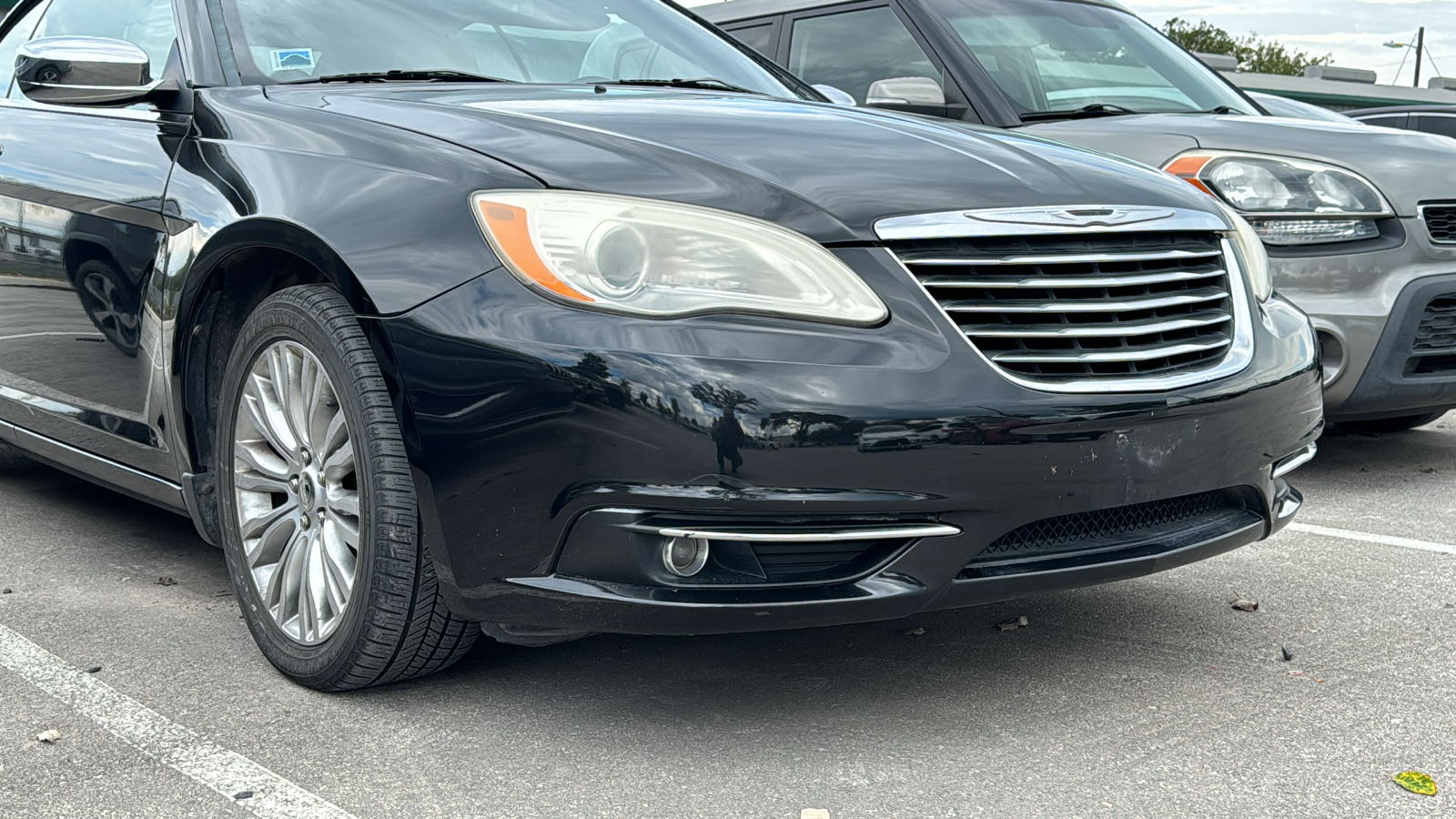 2011 Chrysler 200 Limited 9