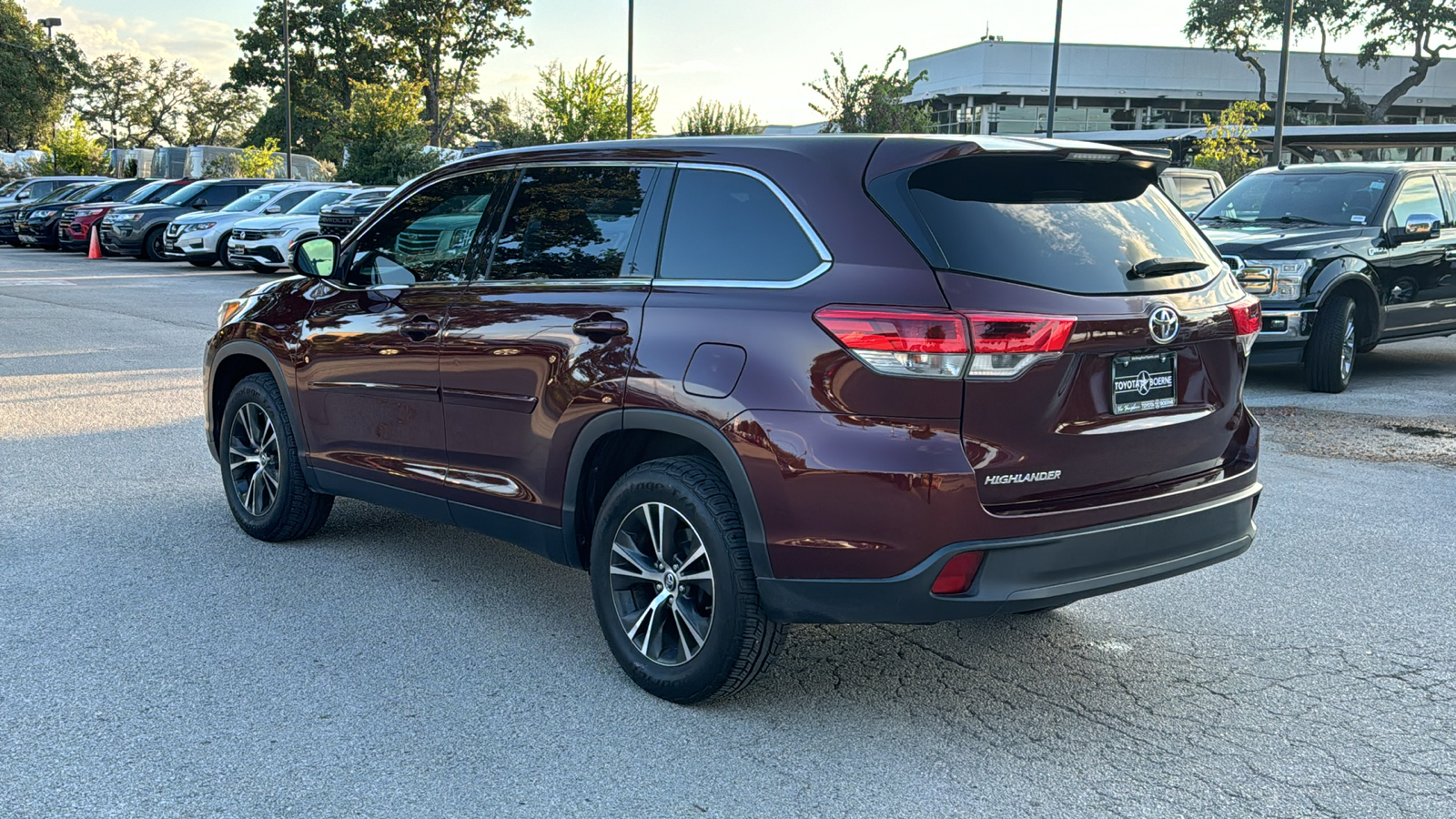 2019 Toyota Highlander LE 5