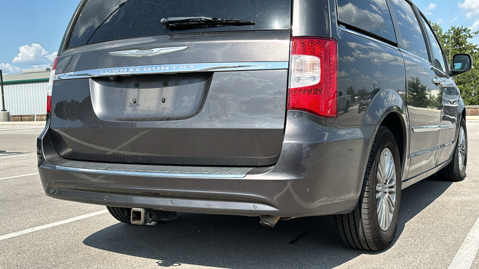 2016 Chrysler Town & Country Touring-L 8