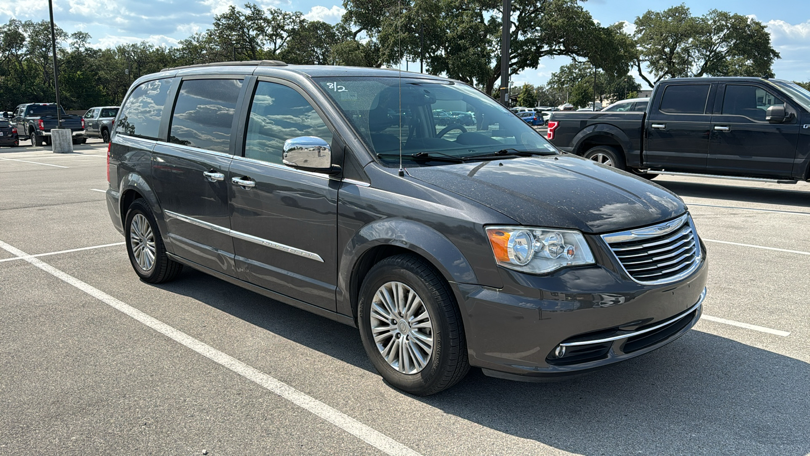 2016 Chrysler Town & Country Touring-L 11