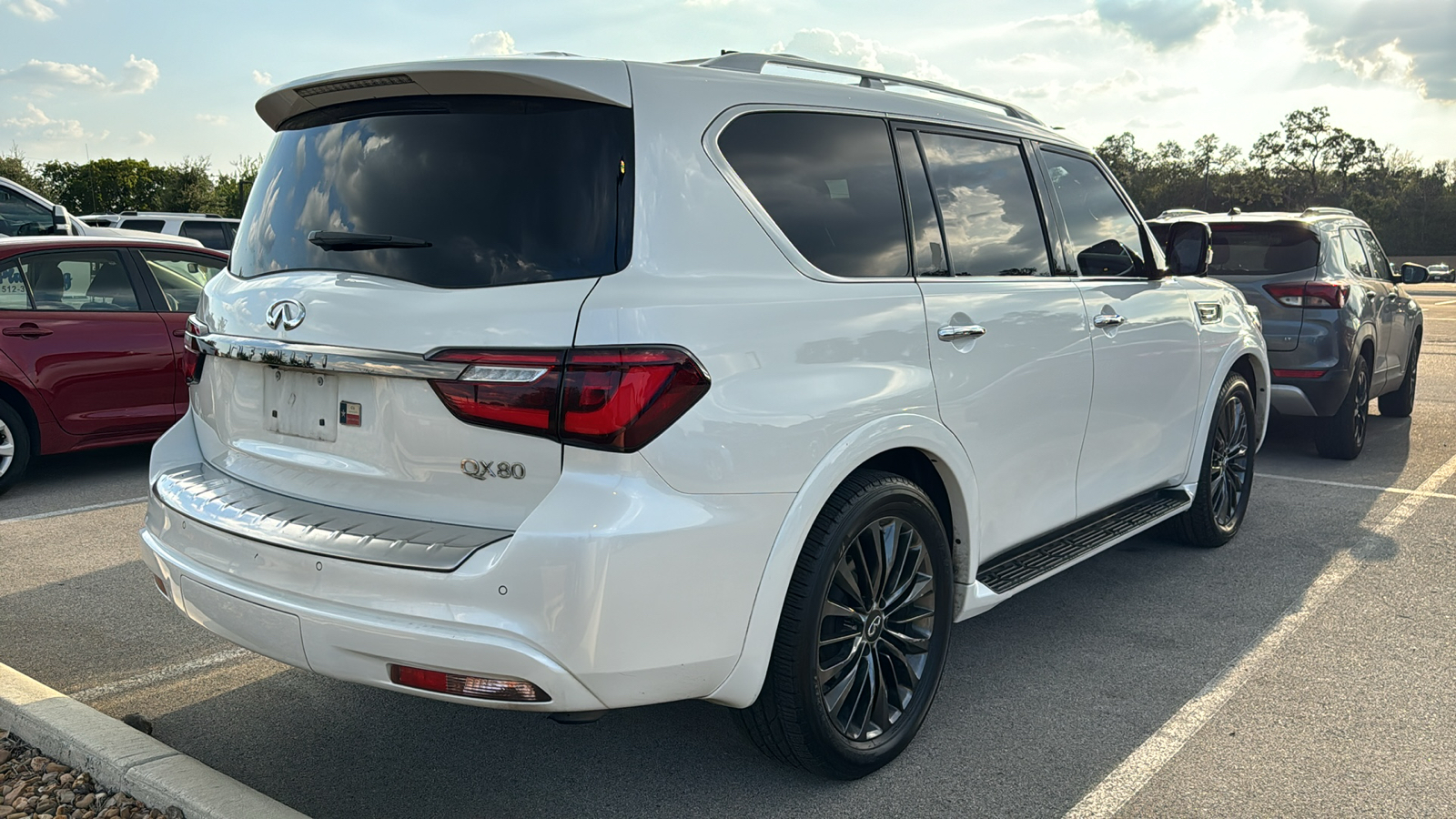 2021 INFINITI QX80 Premium Select 6