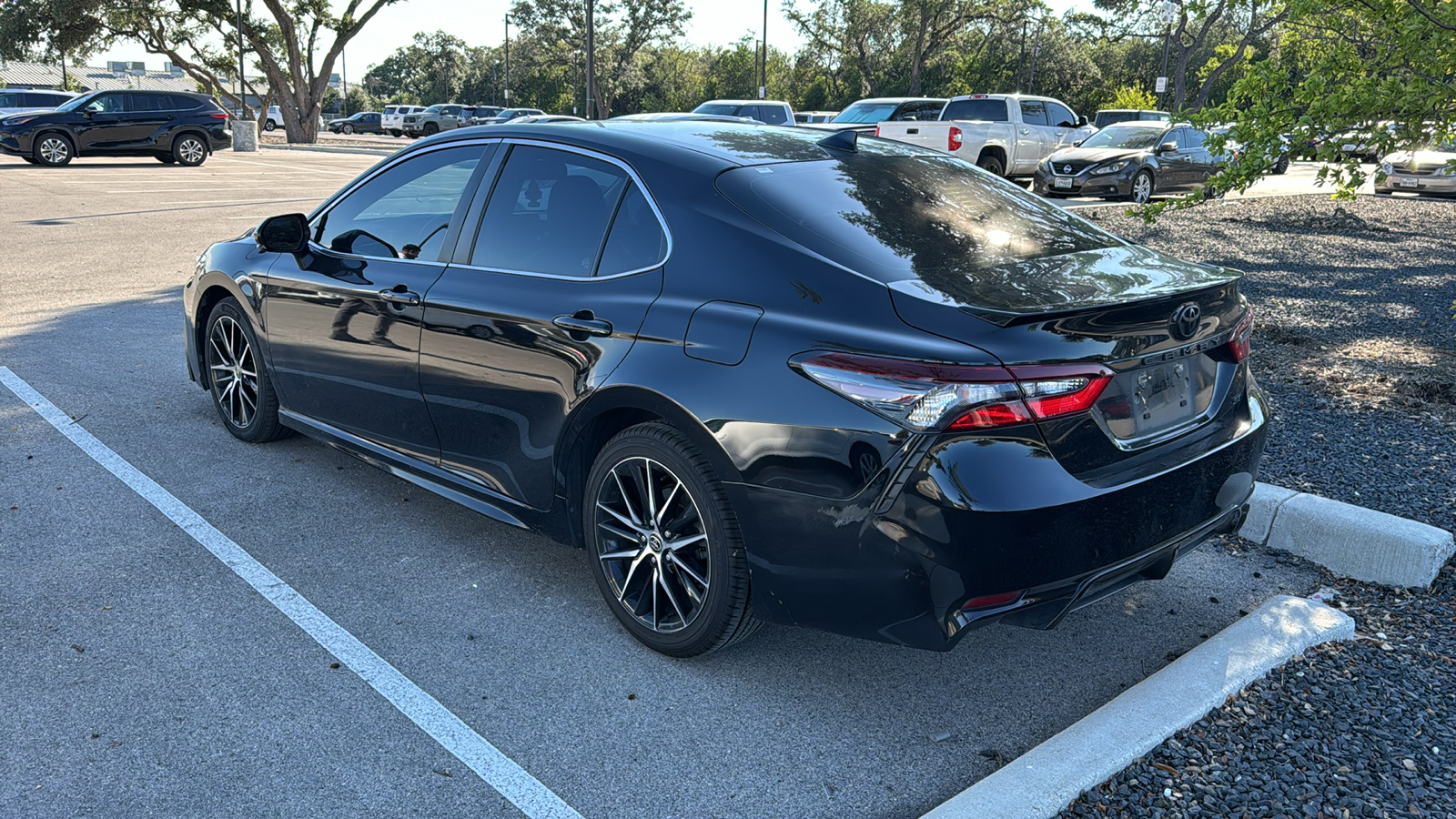 2022 Toyota Camry SE Nightshade 5