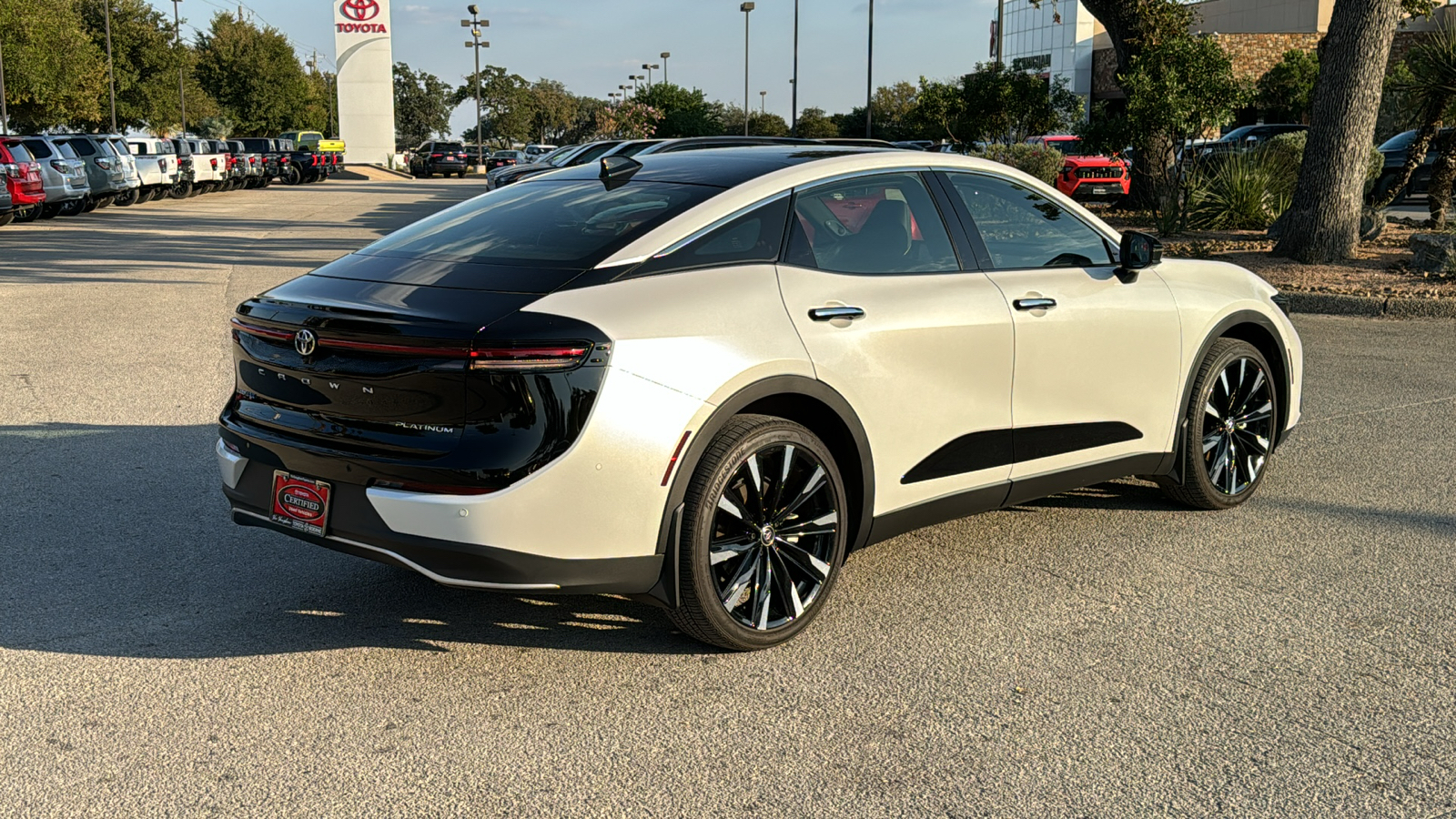 2023 Toyota Crown Platinum 7