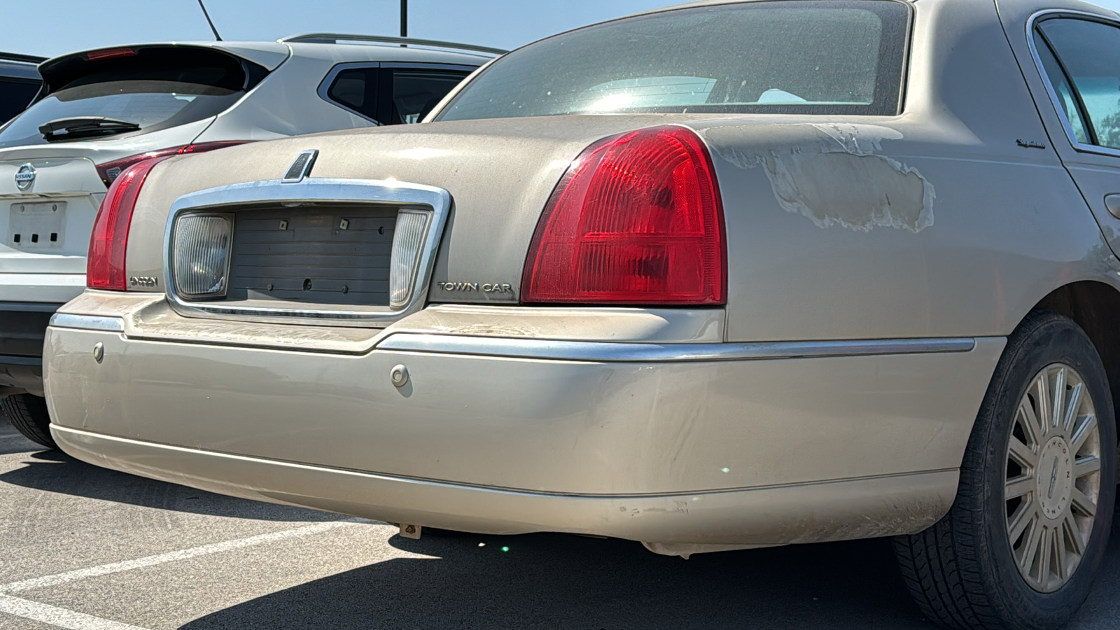 2005 Lincoln Town Car Signature 8