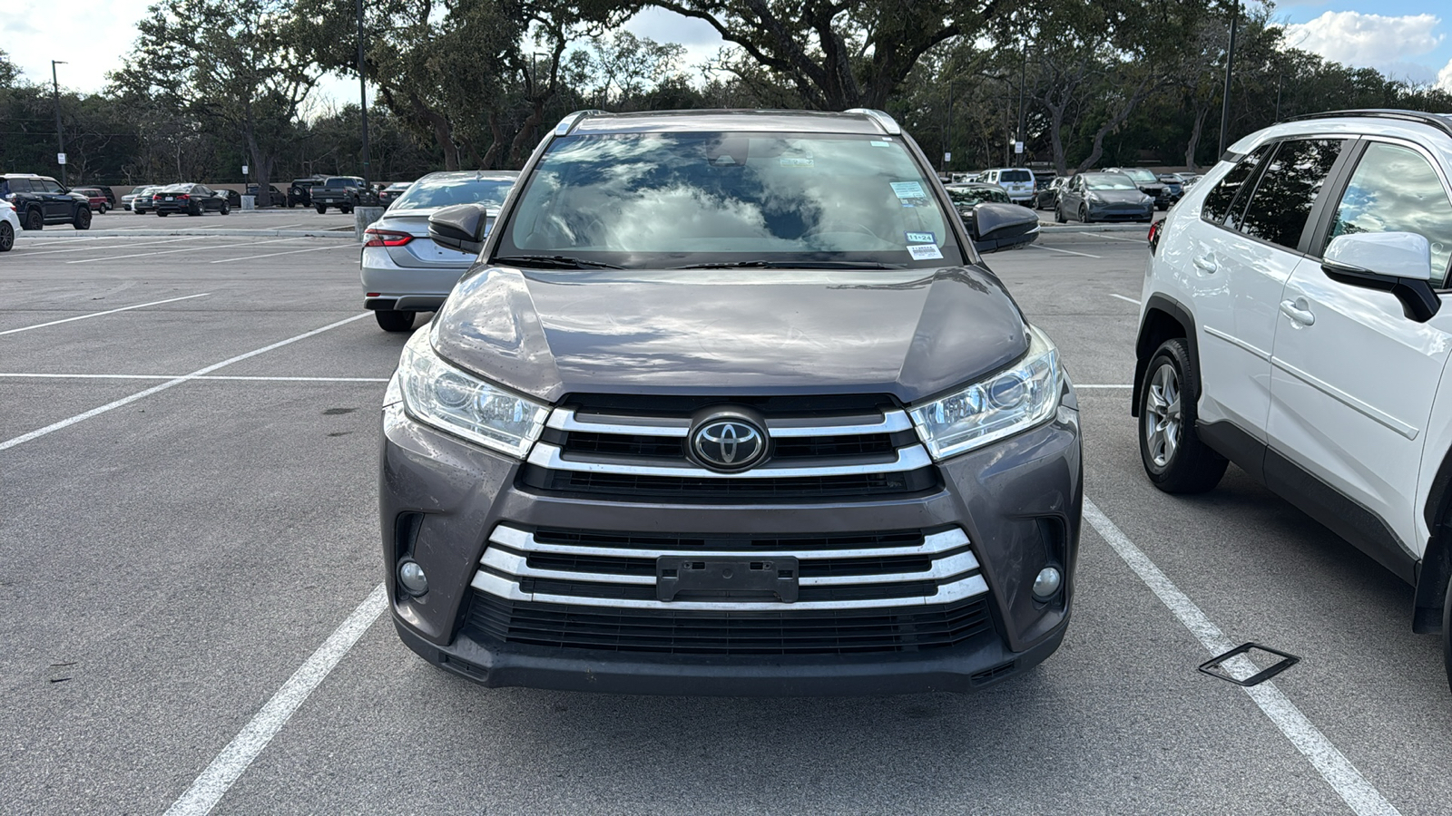 2019 Toyota Highlander XLE 2