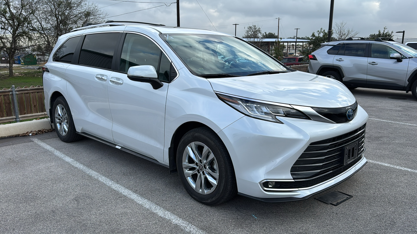 2024 Toyota Sienna Limited 11