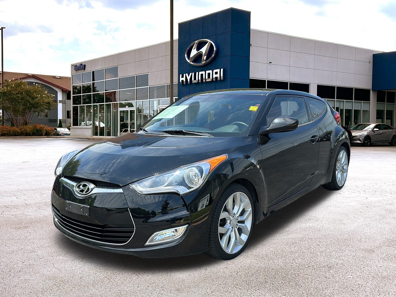 2012 Hyundai Veloster w/Red Int 1