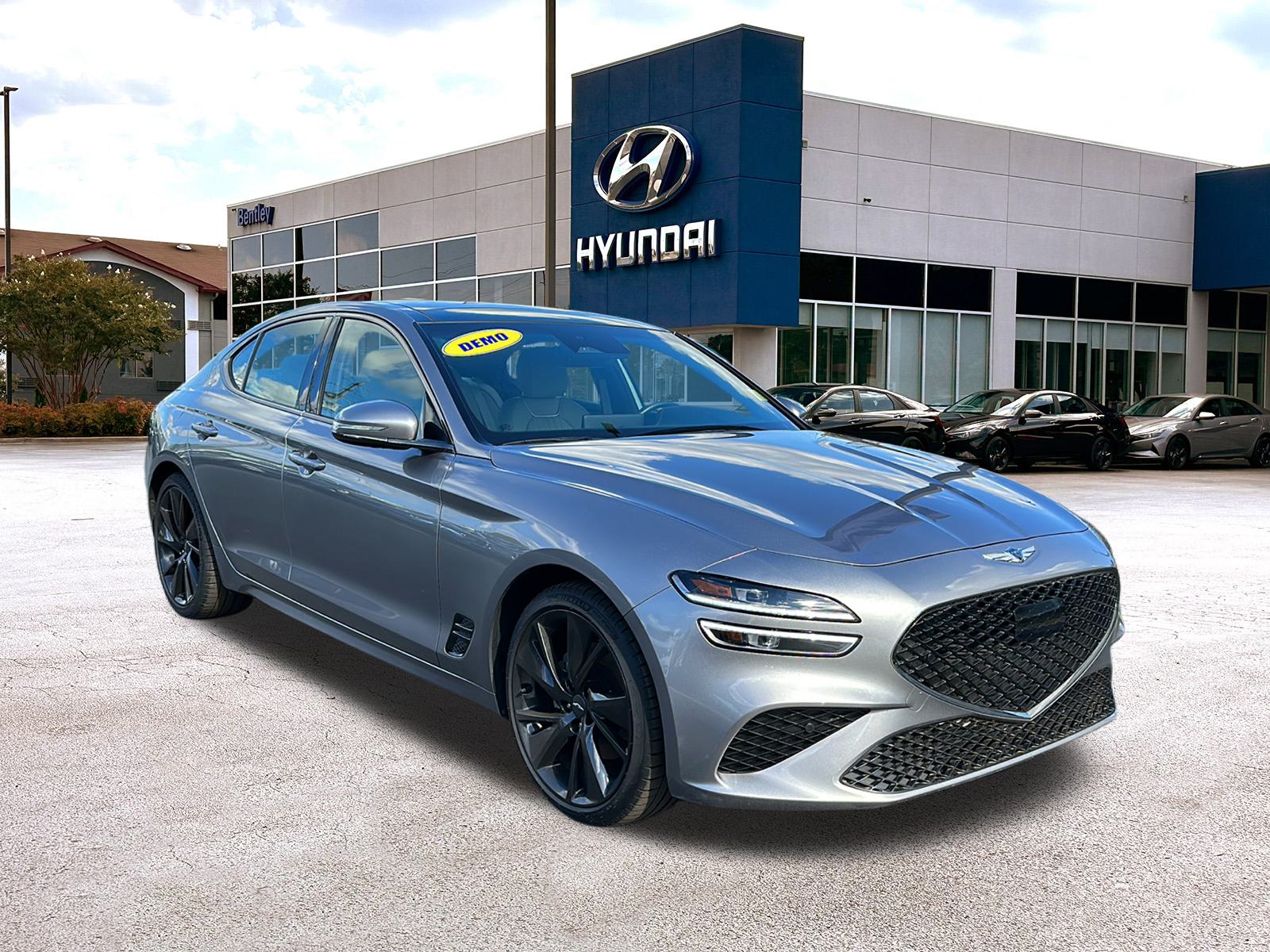 2023 Genesis G70  7