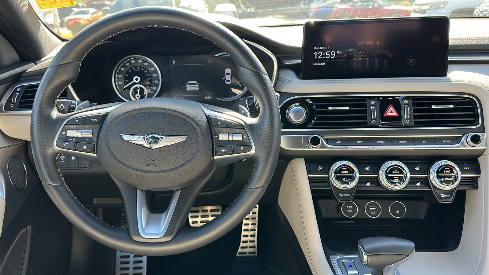 2023 Genesis G70  10