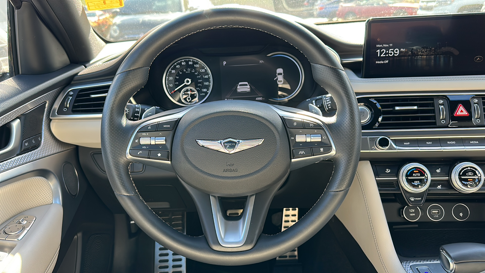 2023 Genesis G70  12