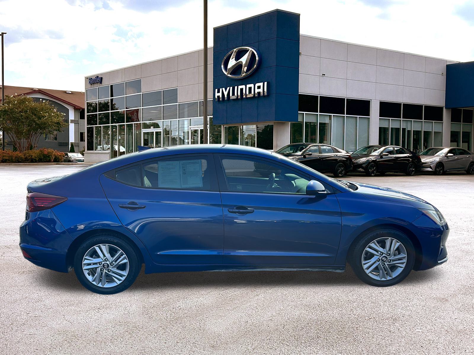 2019 Hyundai Elantra SEL 3