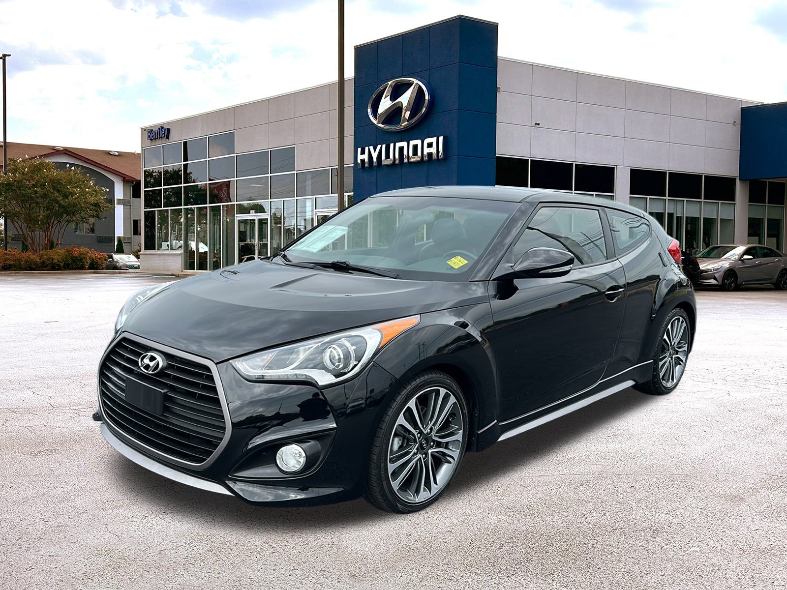 2016 Hyundai Veloster Turbo 1