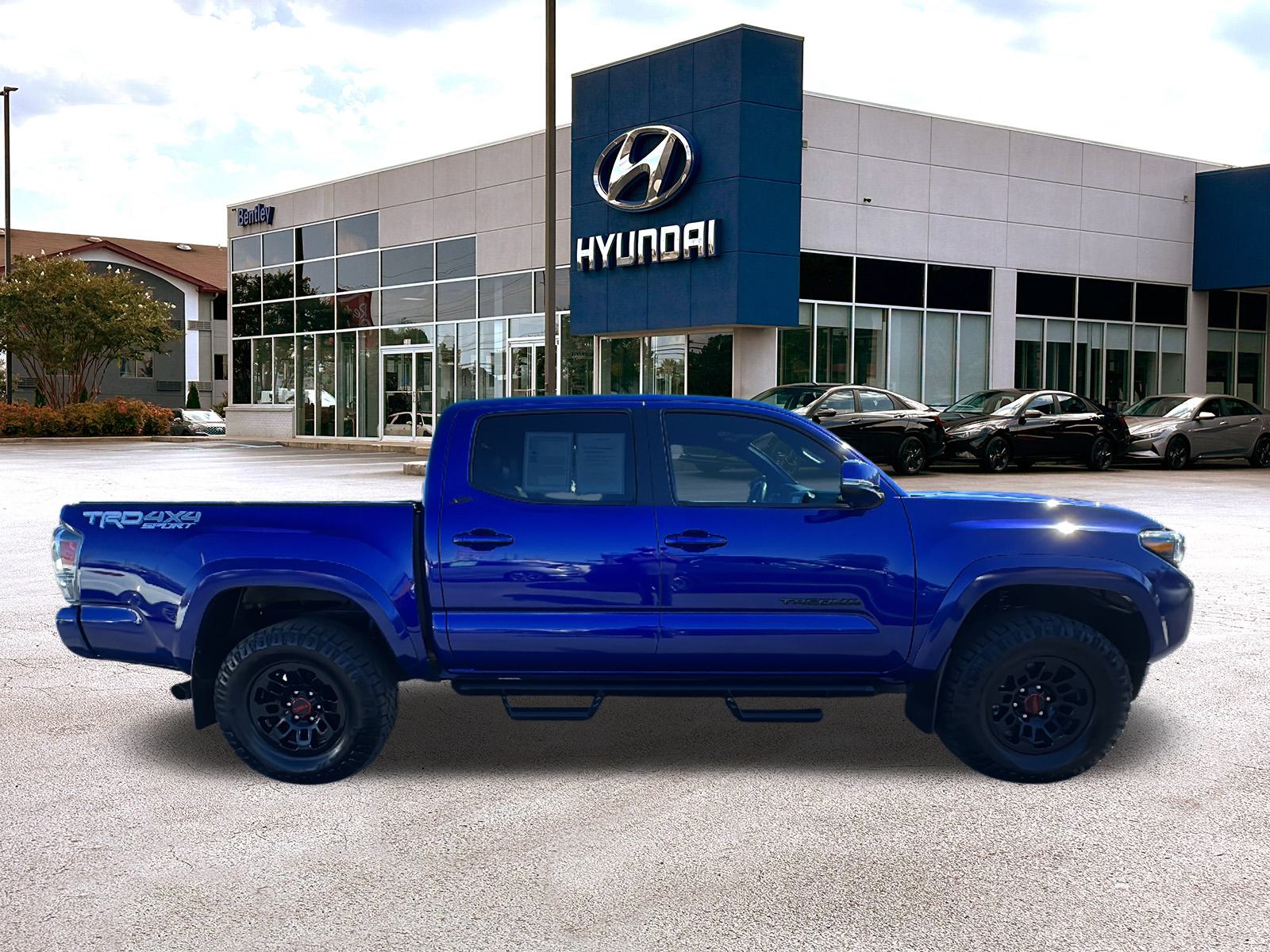 2022 Toyota Tacoma TRD SPORT 6