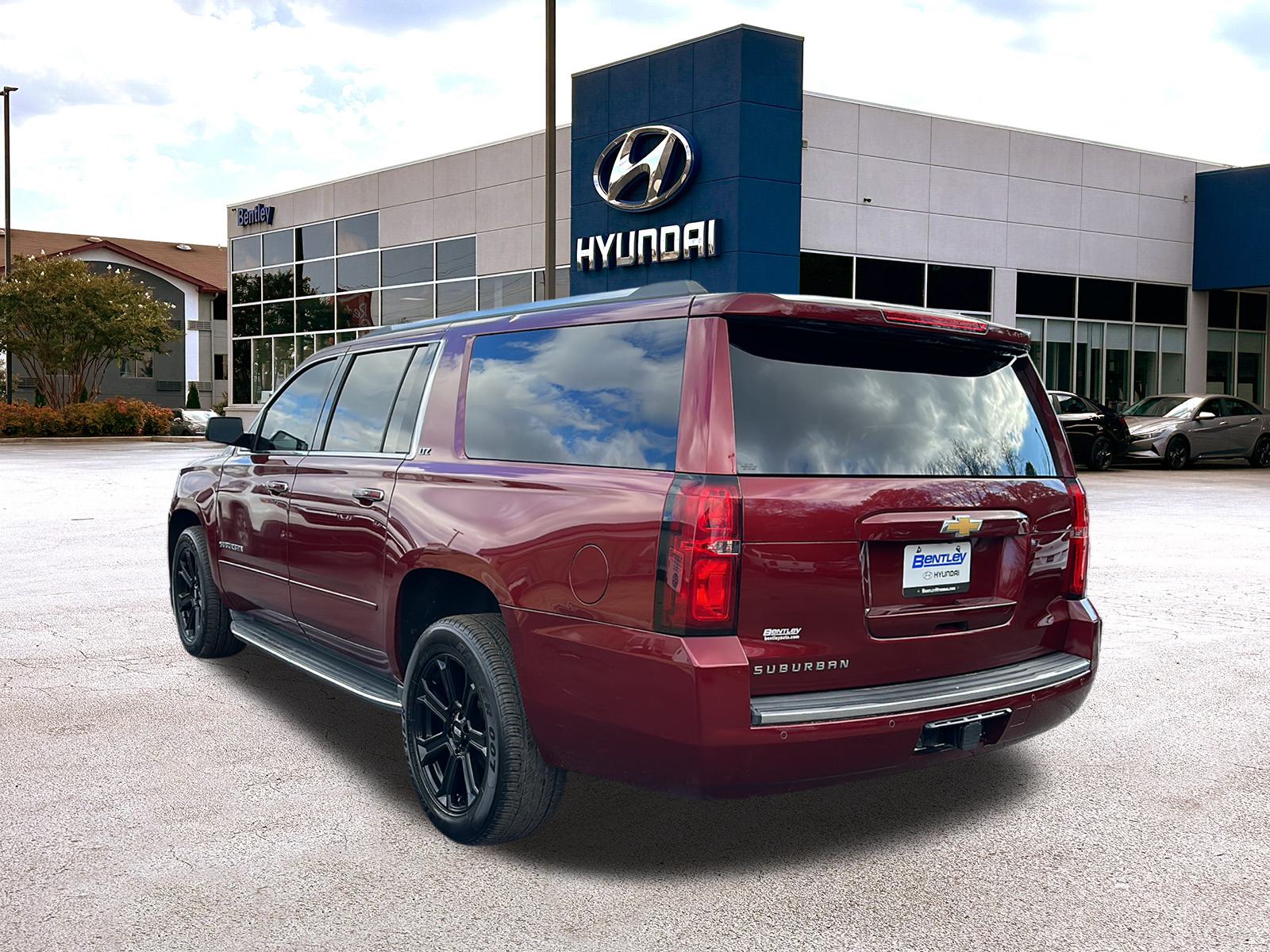 2016 Chevrolet Suburban LTZ 2