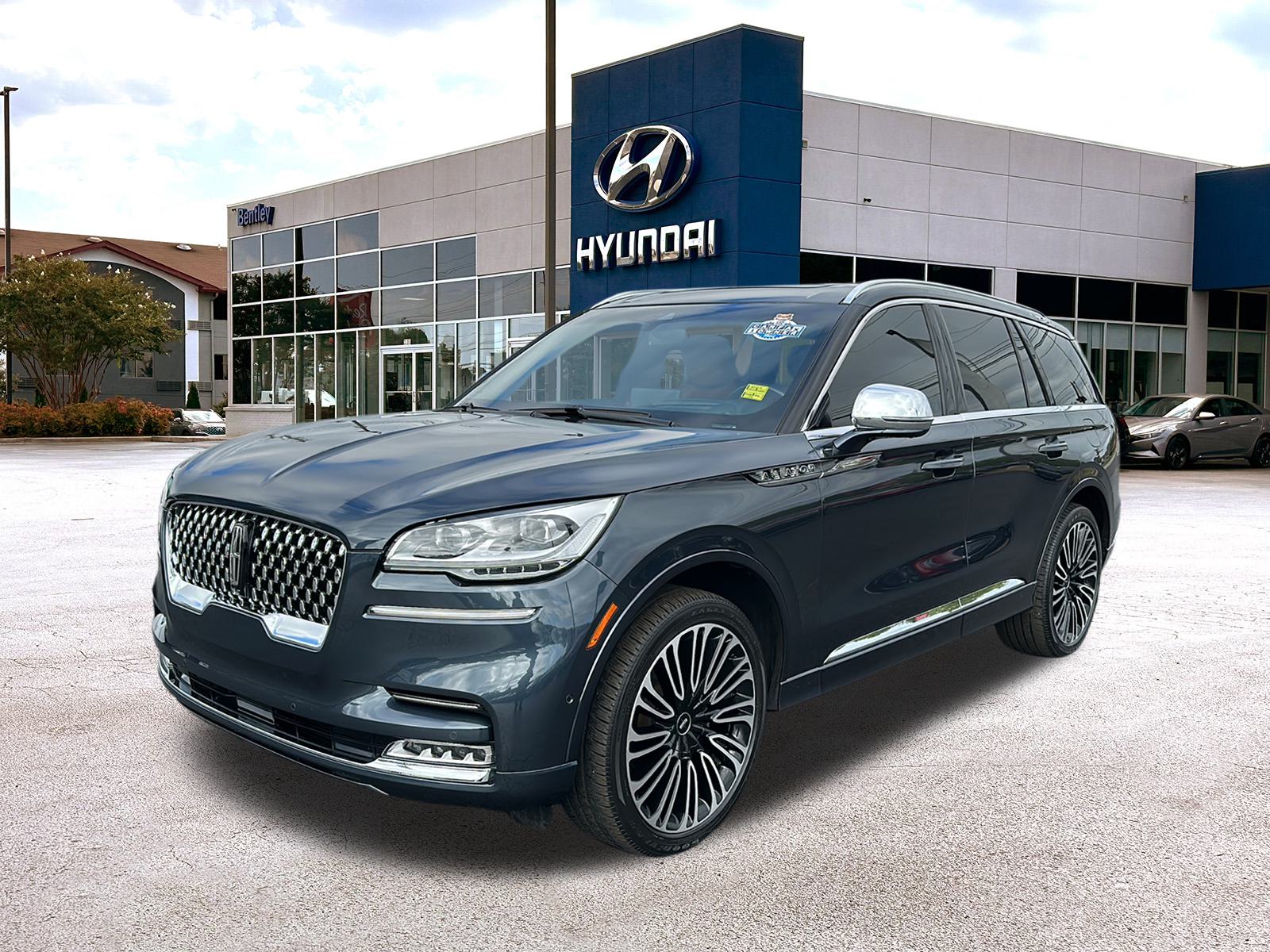 2022 Lincoln Aviator Black Label 1