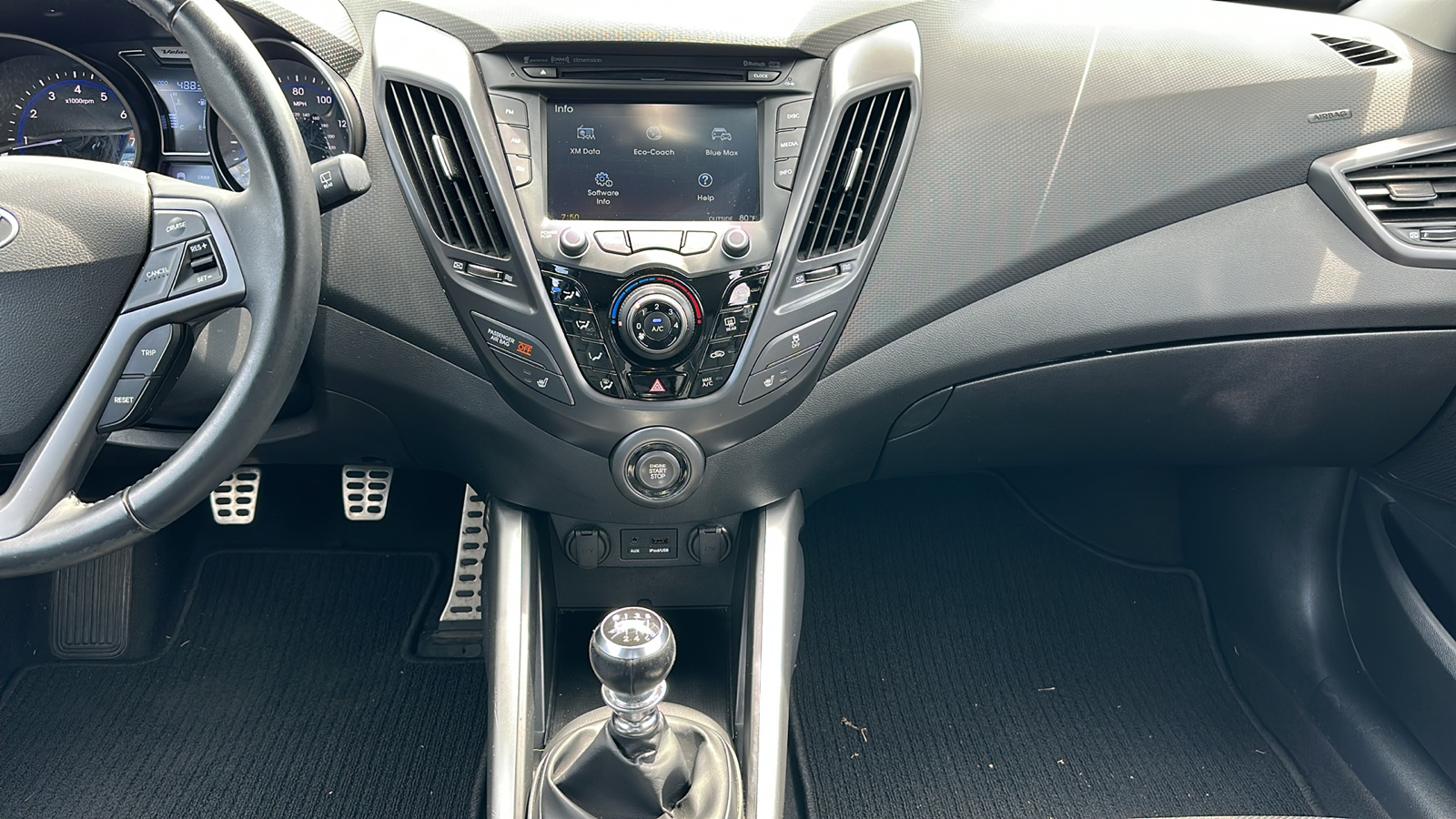 2014 Hyundai Veloster Turbo 11