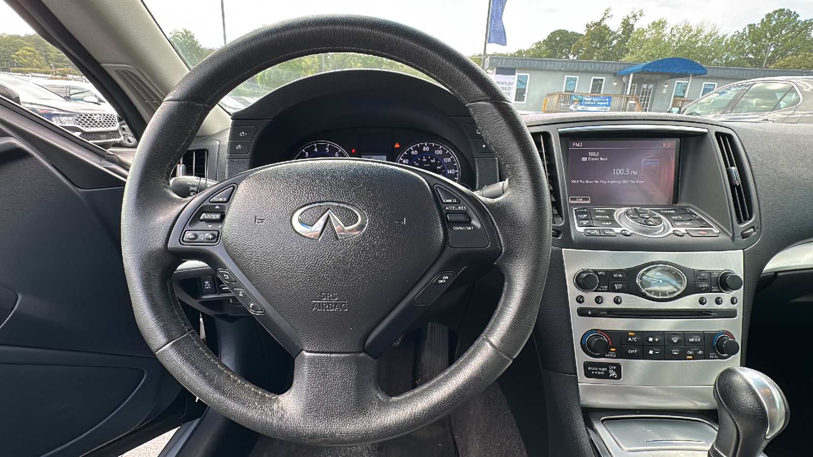 2014 INFINITI Q60 Premium  10