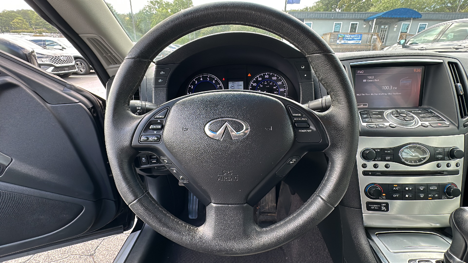 2014 INFINITI Q60 Premium  12