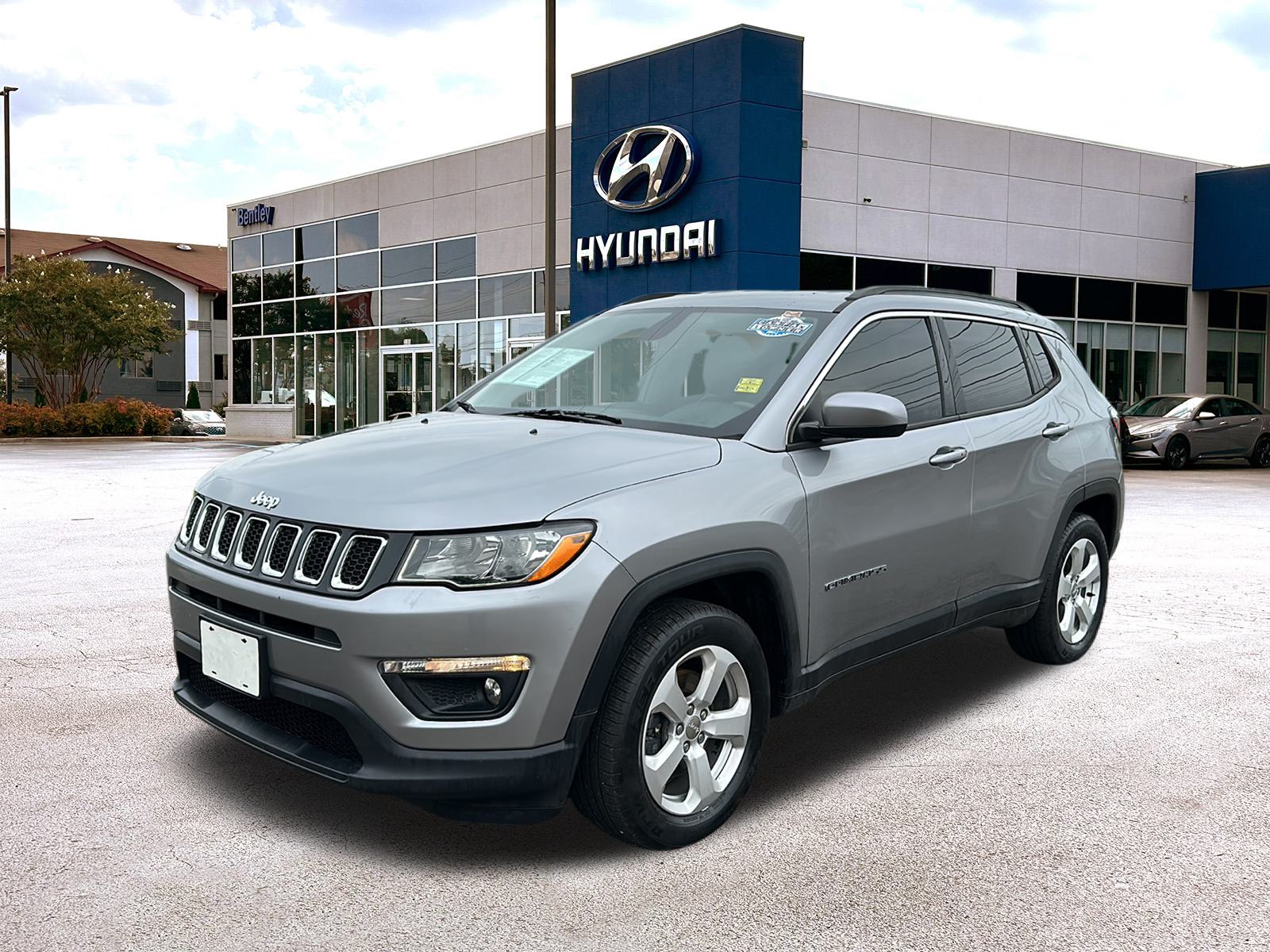 2018 Jeep Compass Latitude 1