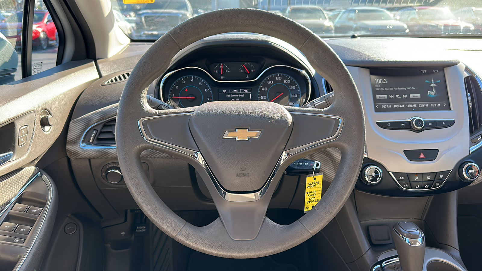 2017 Chevrolet Cruze LS 11