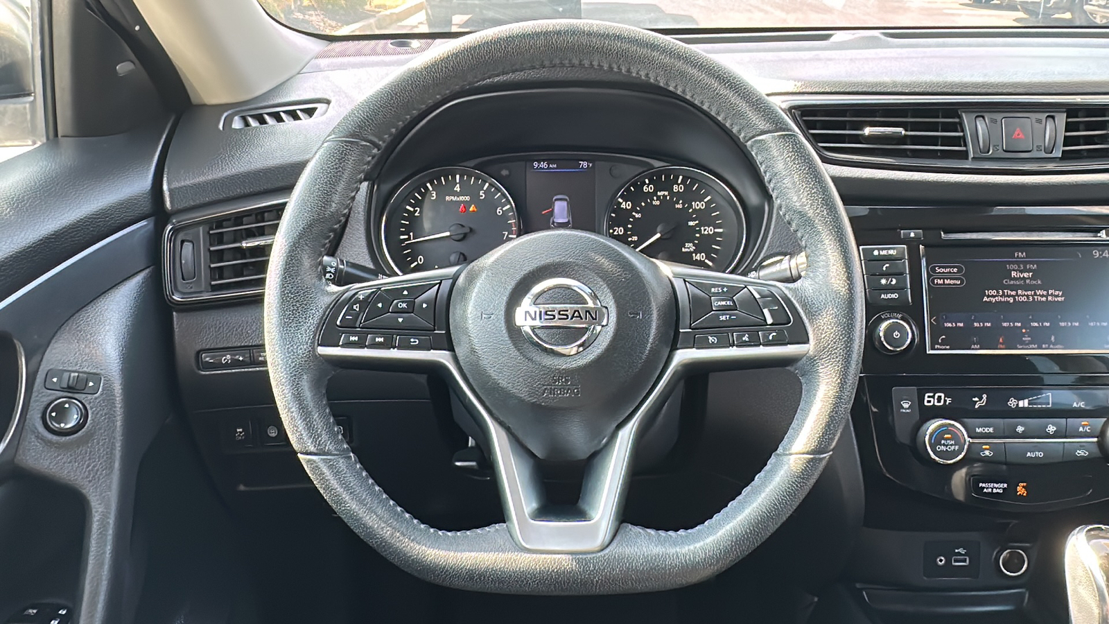 2019 Nissan Rogue SV 10