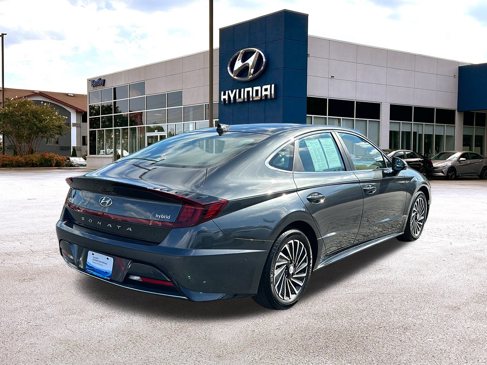 2023 Hyundai SONATA Hybrid  5