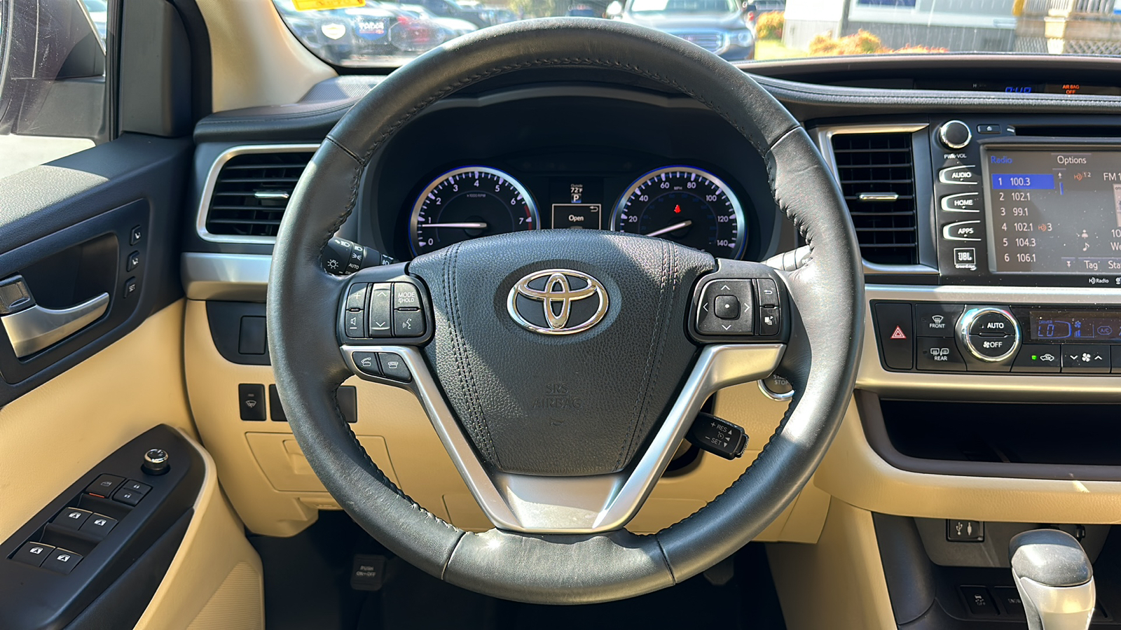 2015 Toyota Highlander Limited 12