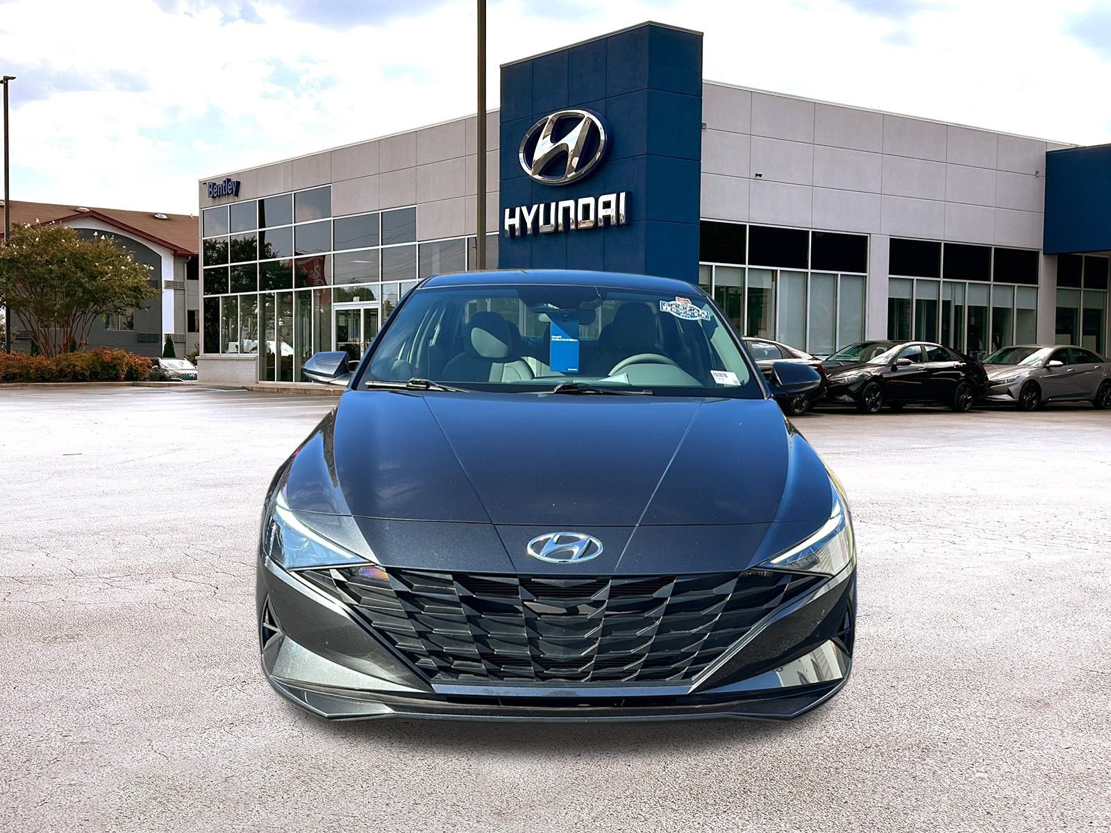 2023 Hyundai ELANTRA  8