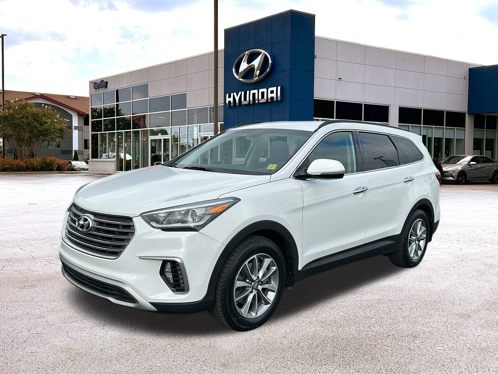 2019 Hyundai Santa Fe XL SE 1