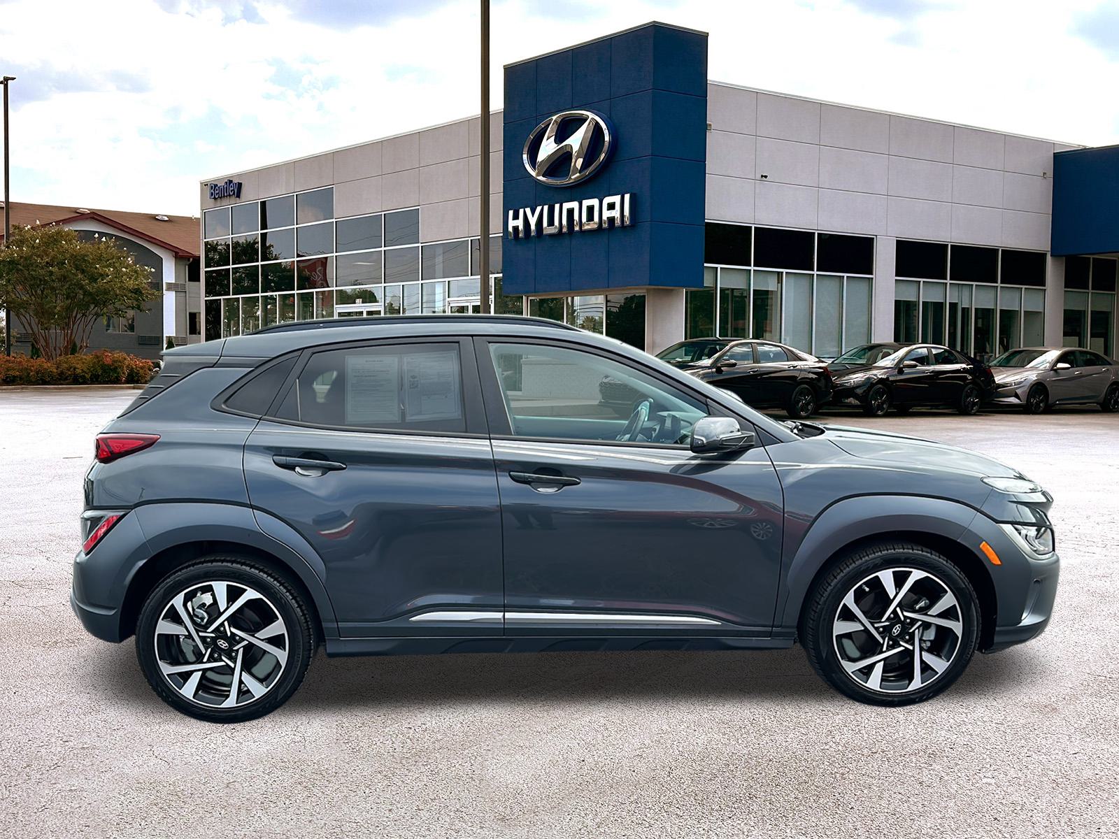 2022 Hyundai Kona Limited 6