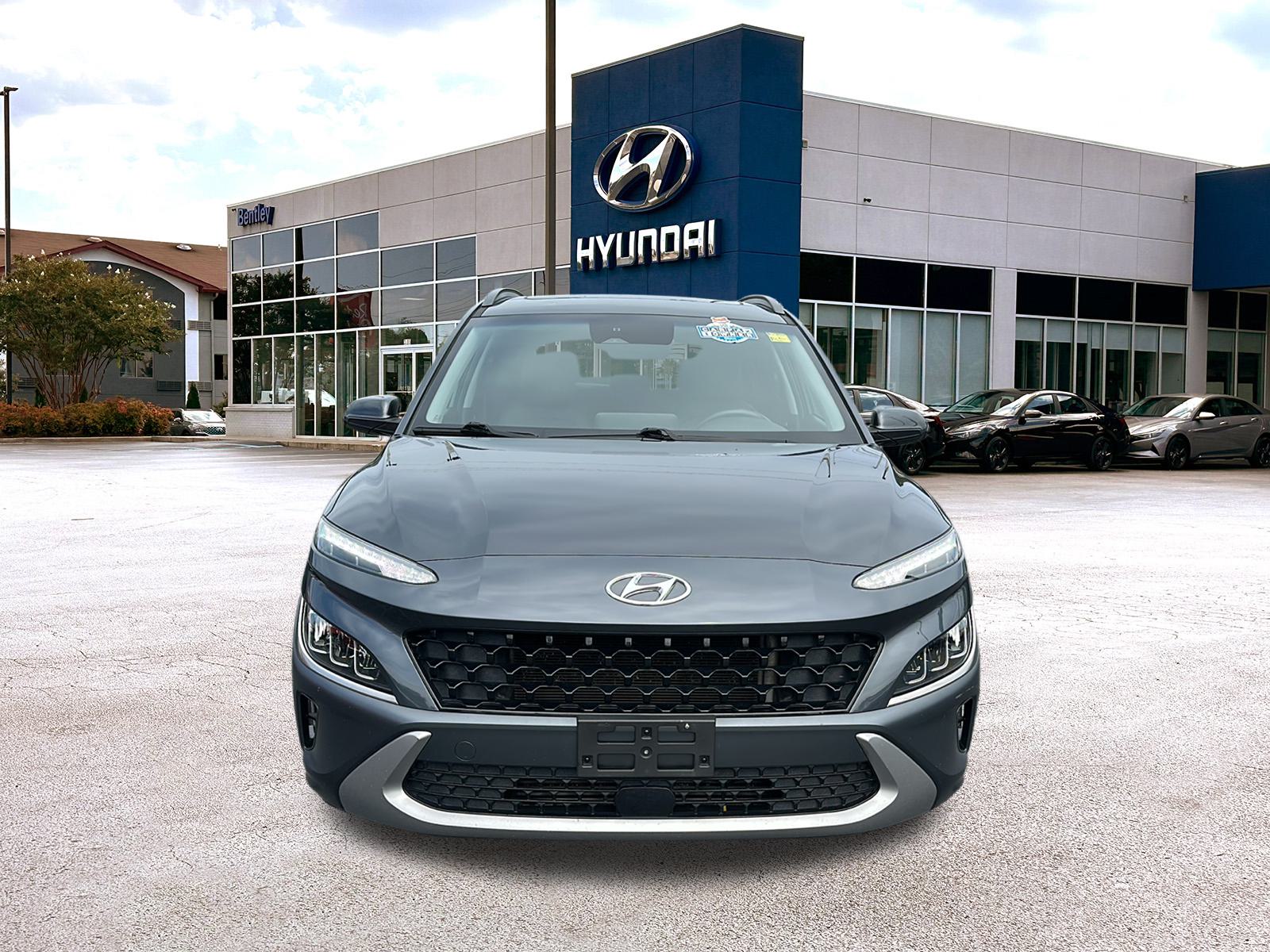 2022 Hyundai Kona Limited 8